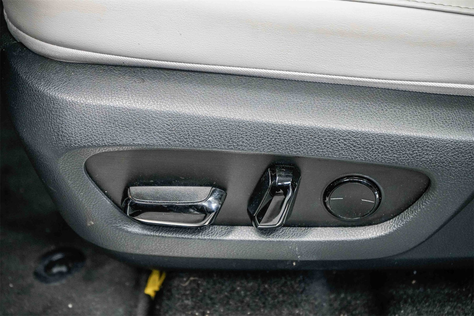 Thumbnail: 2024 Lexus RX - 20