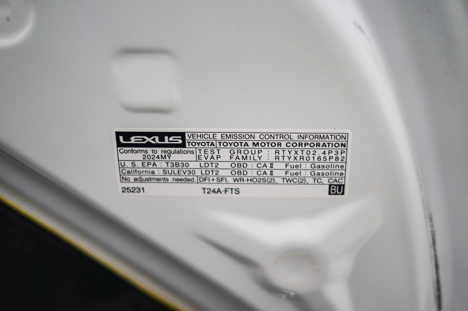 Thumbnail: 2024 Lexus RX - 32