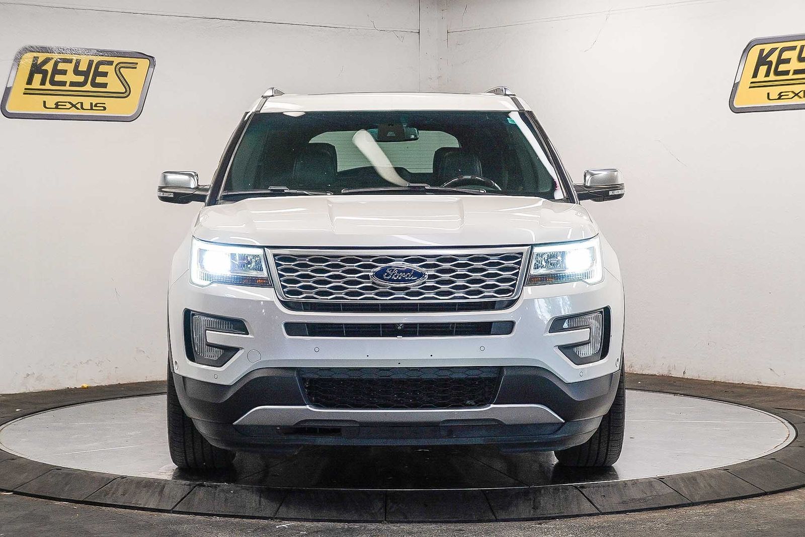 Thumbnail: 2017 Ford Explorer - 6