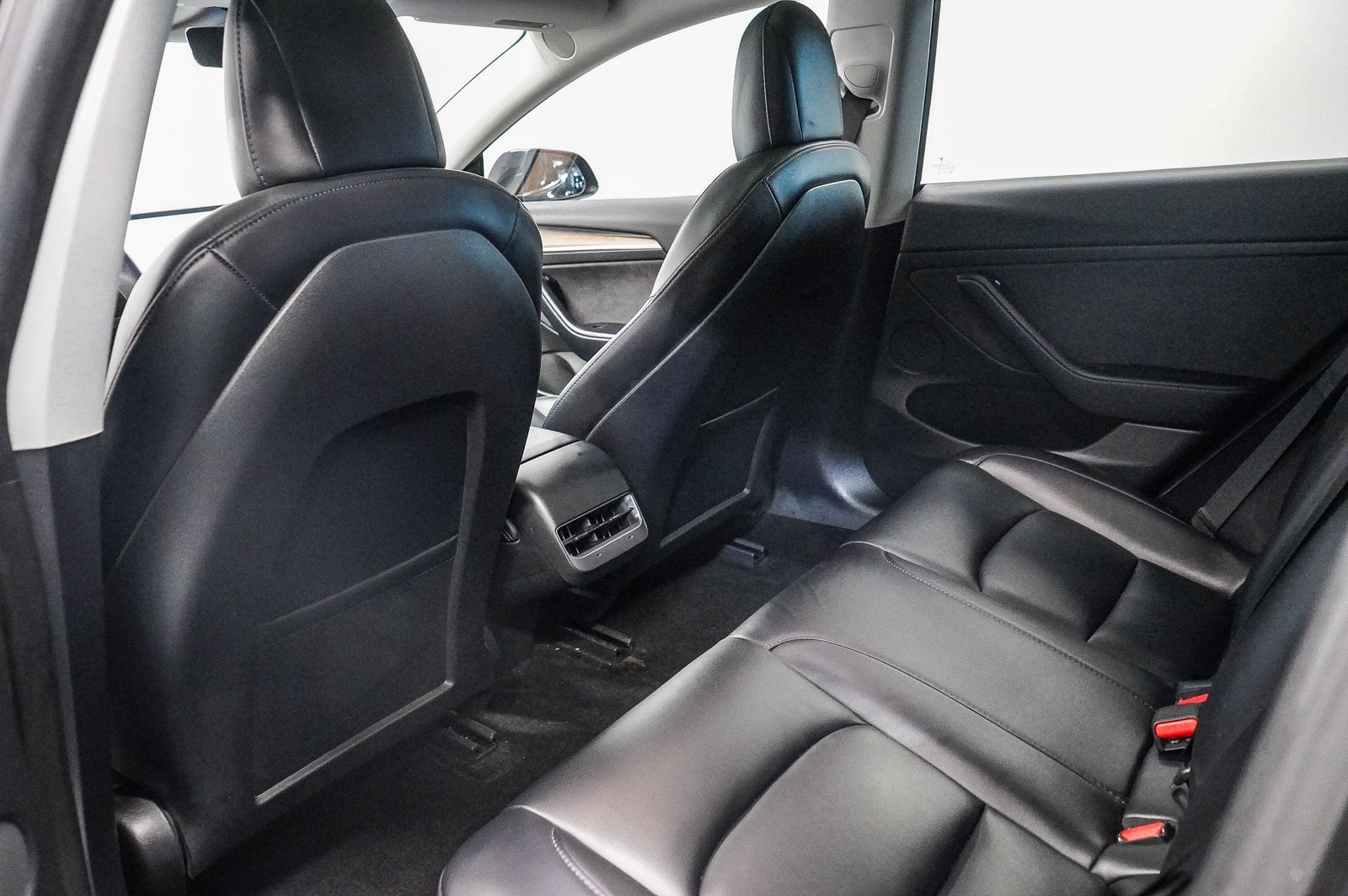 Thumbnail: 2023 Tesla Model 3 - 18