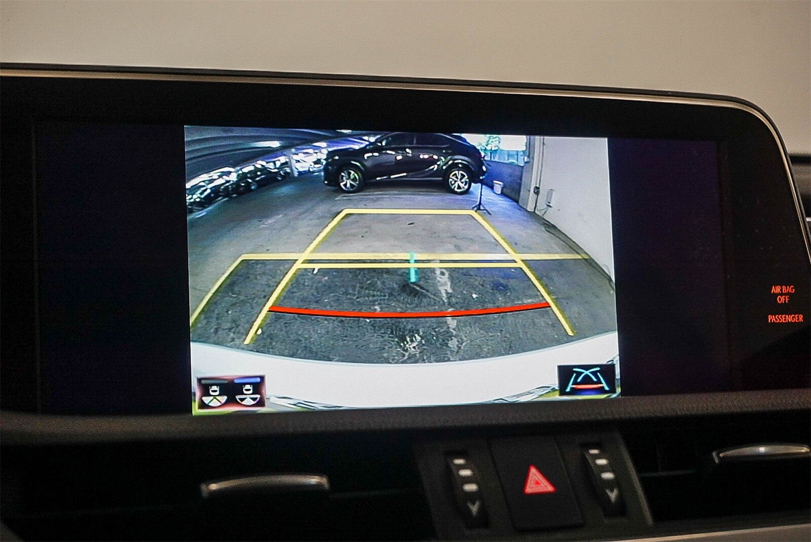 Thumbnail: 2019 Lexus ES - 23