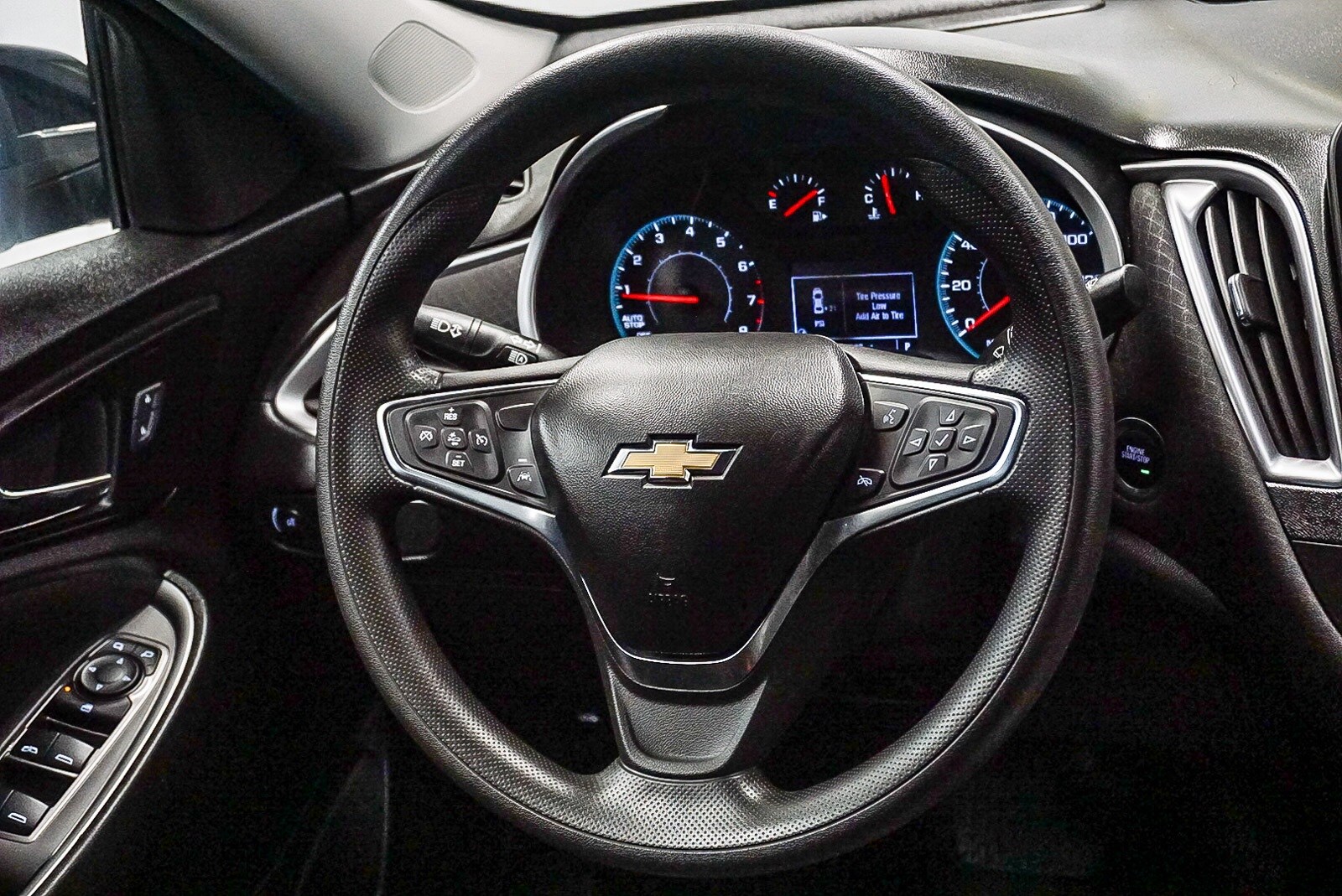 Thumbnail: 2024 Chevrolet Malibu - 15