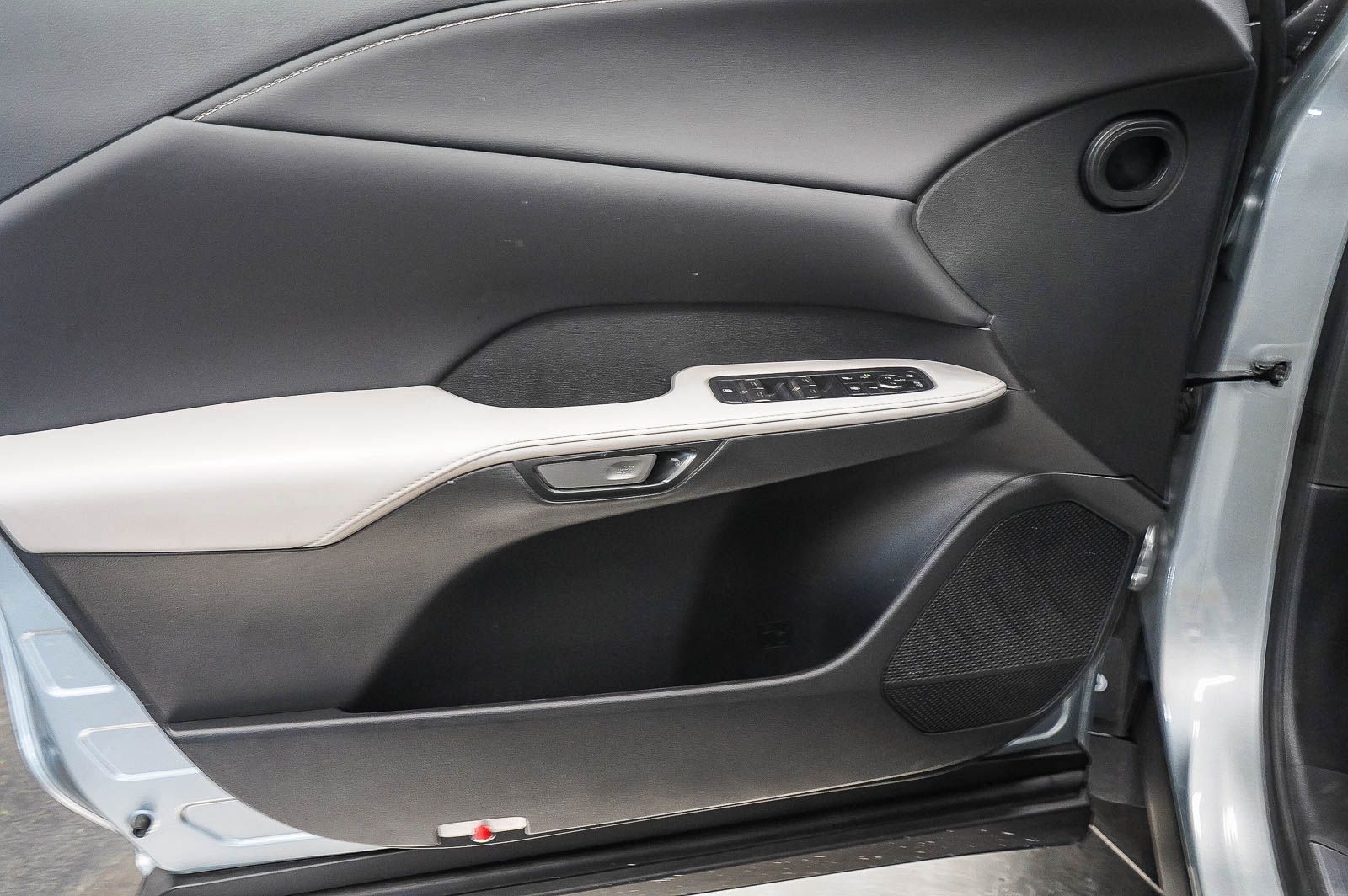 Thumbnail: 2023 Lexus RX - 21