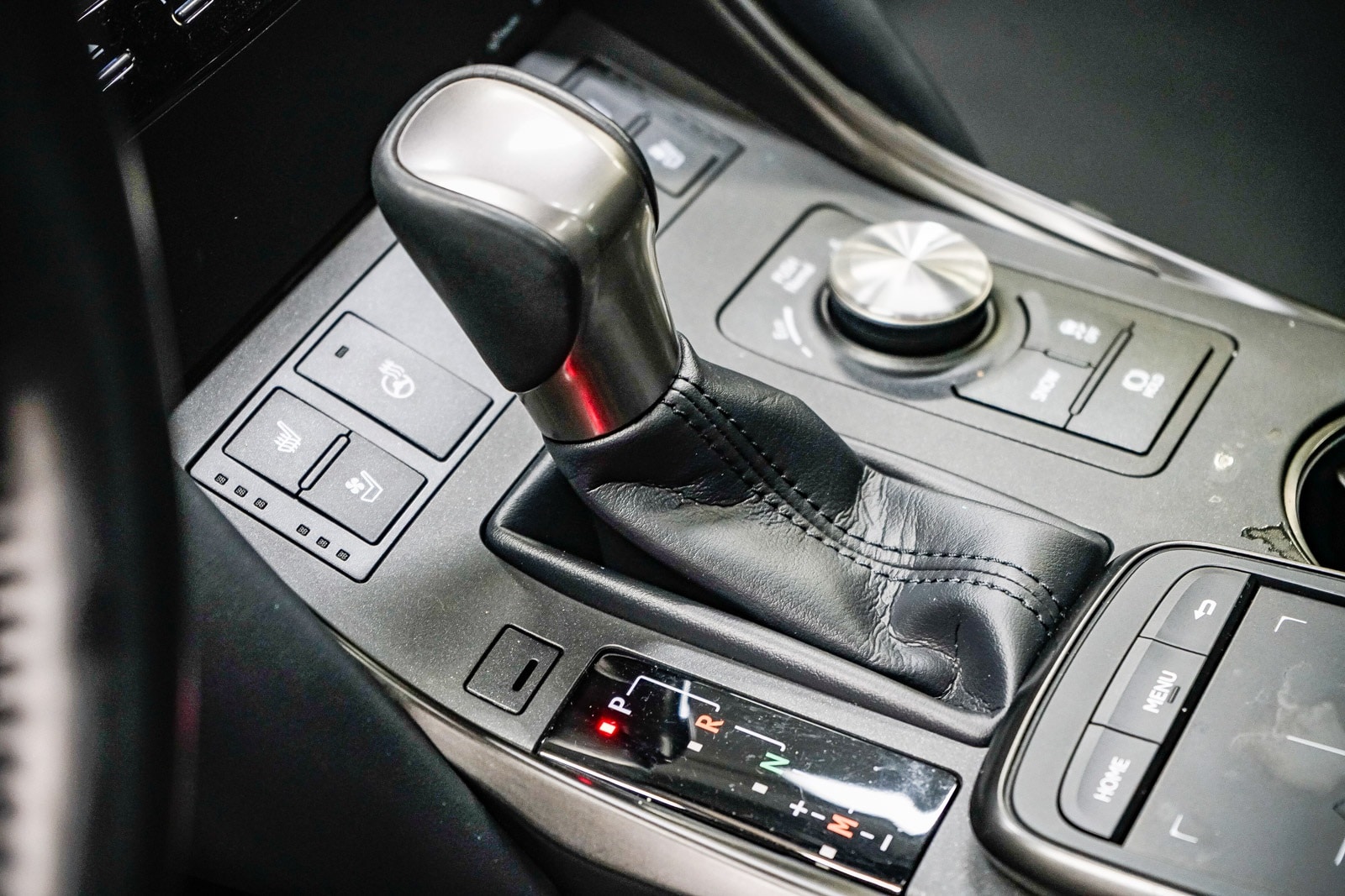 Thumbnail: 2021 Lexus IS - 21