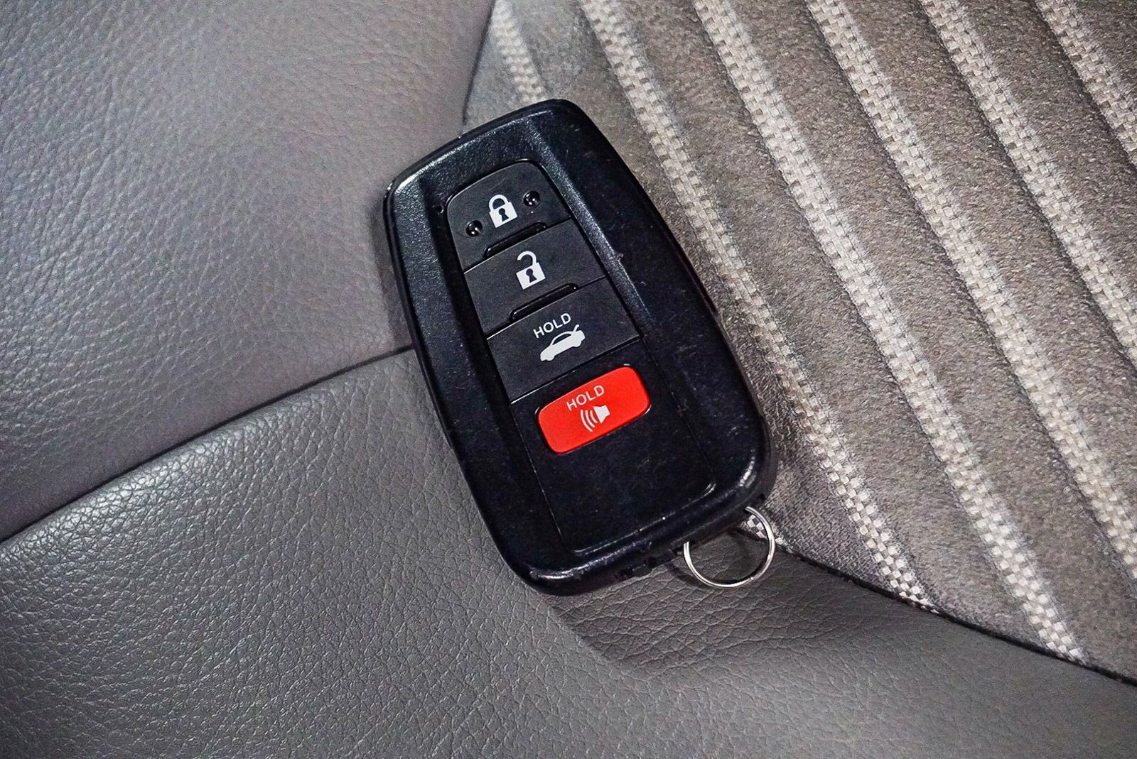 Thumbnail: 2023 Toyota Camry - 22