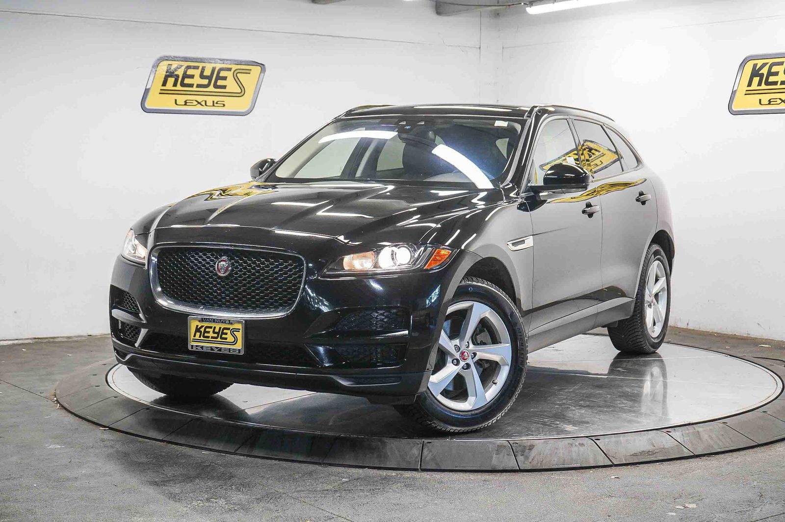 2017 Jaguar F-Pace Premium -
                  Van Nuys, CA