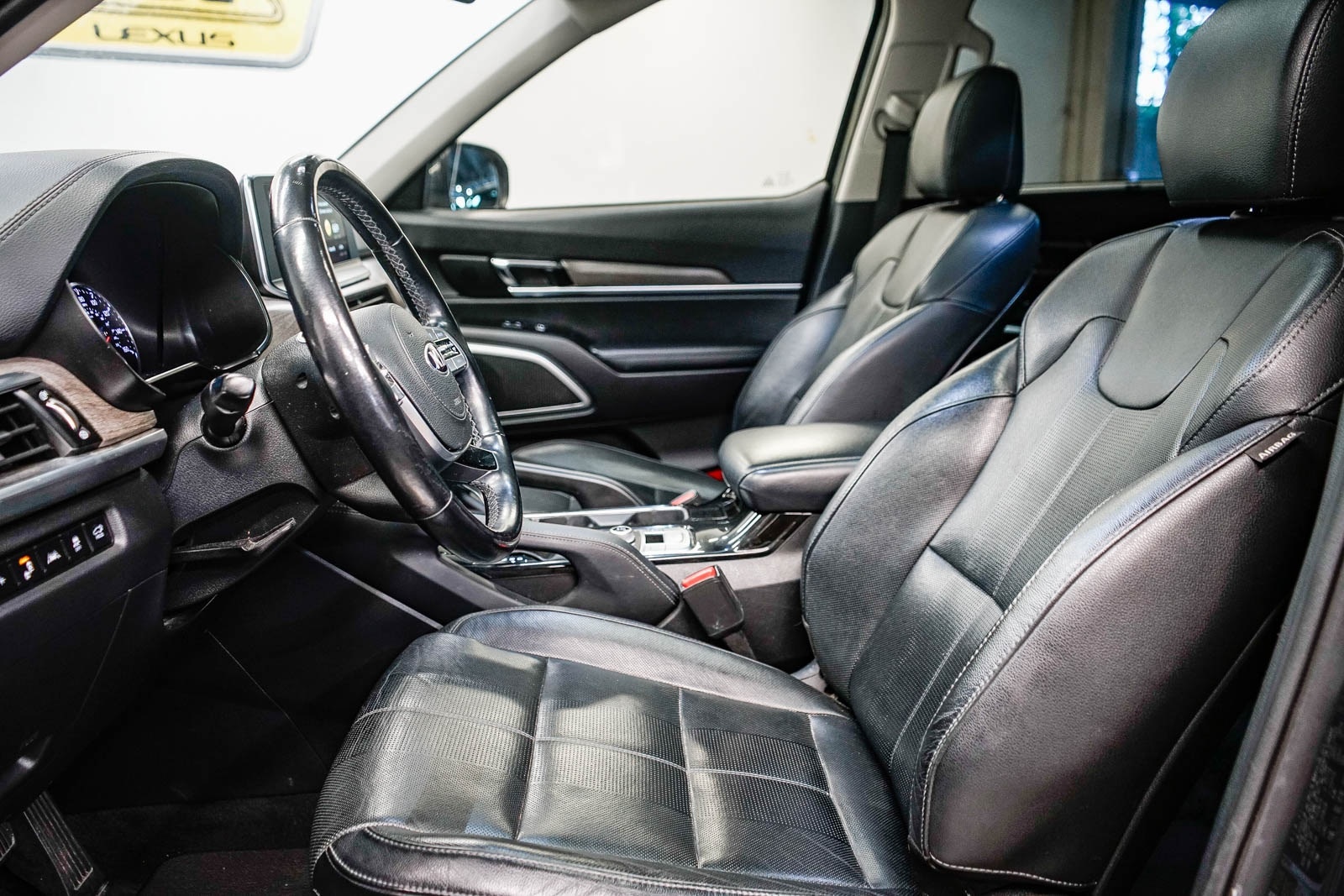 Thumbnail: 2021 Kia Telluride - 17