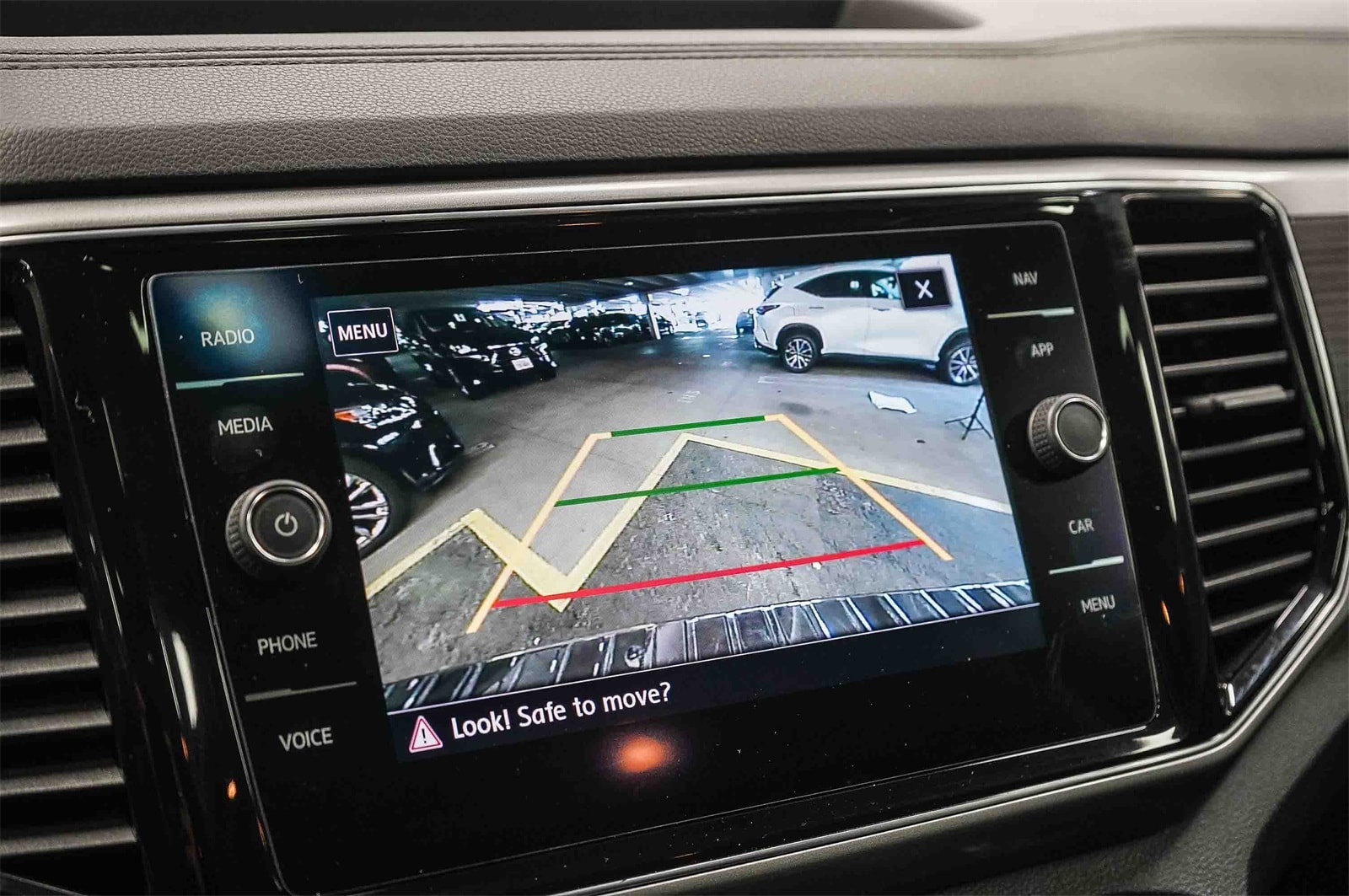 Thumbnail: 2019 Volkswagen Atlas - 26