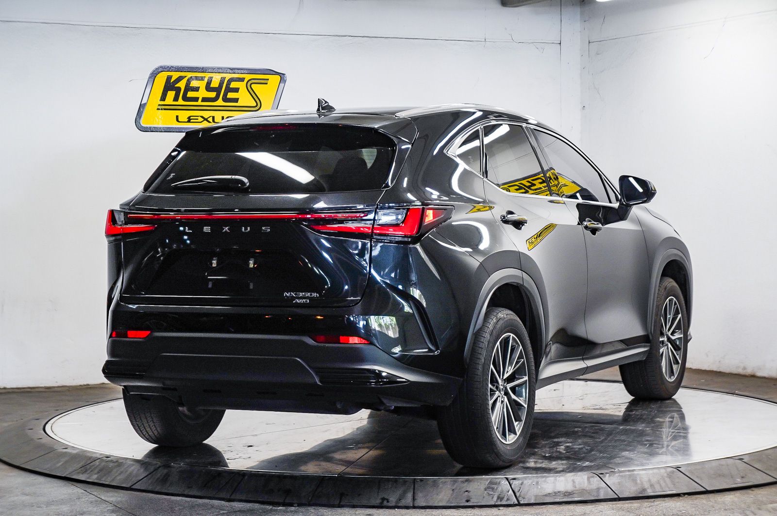 Thumbnail: 2024 Lexus NX - 4