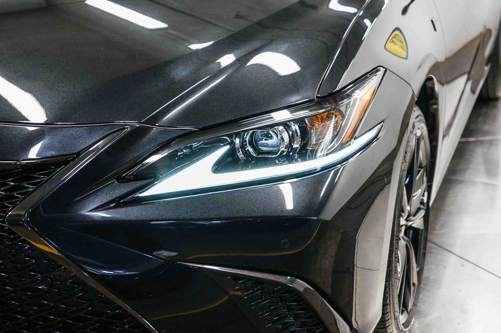Thumbnail: 2025 Lexus ES - 6