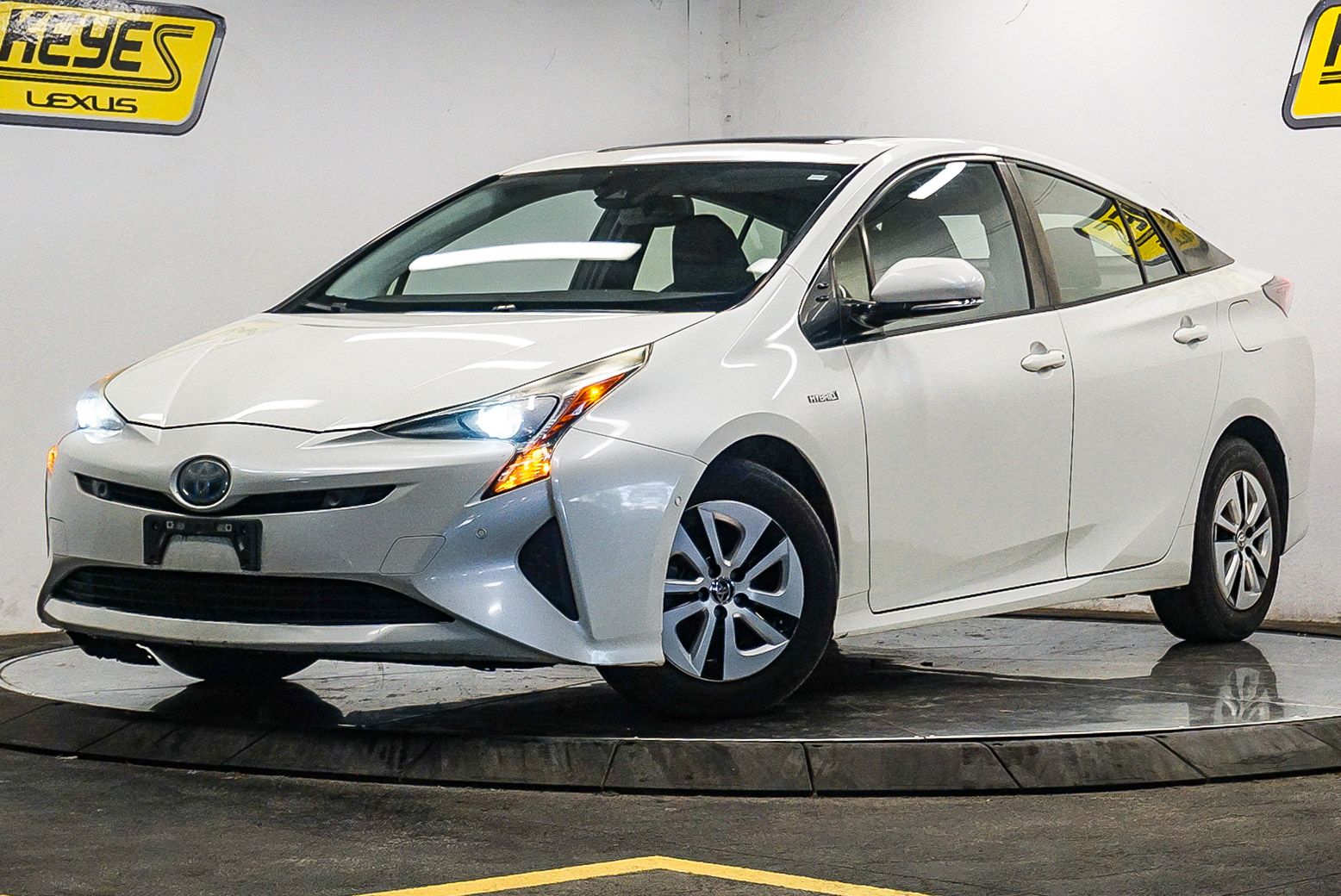 2016 Toyota Prius Four