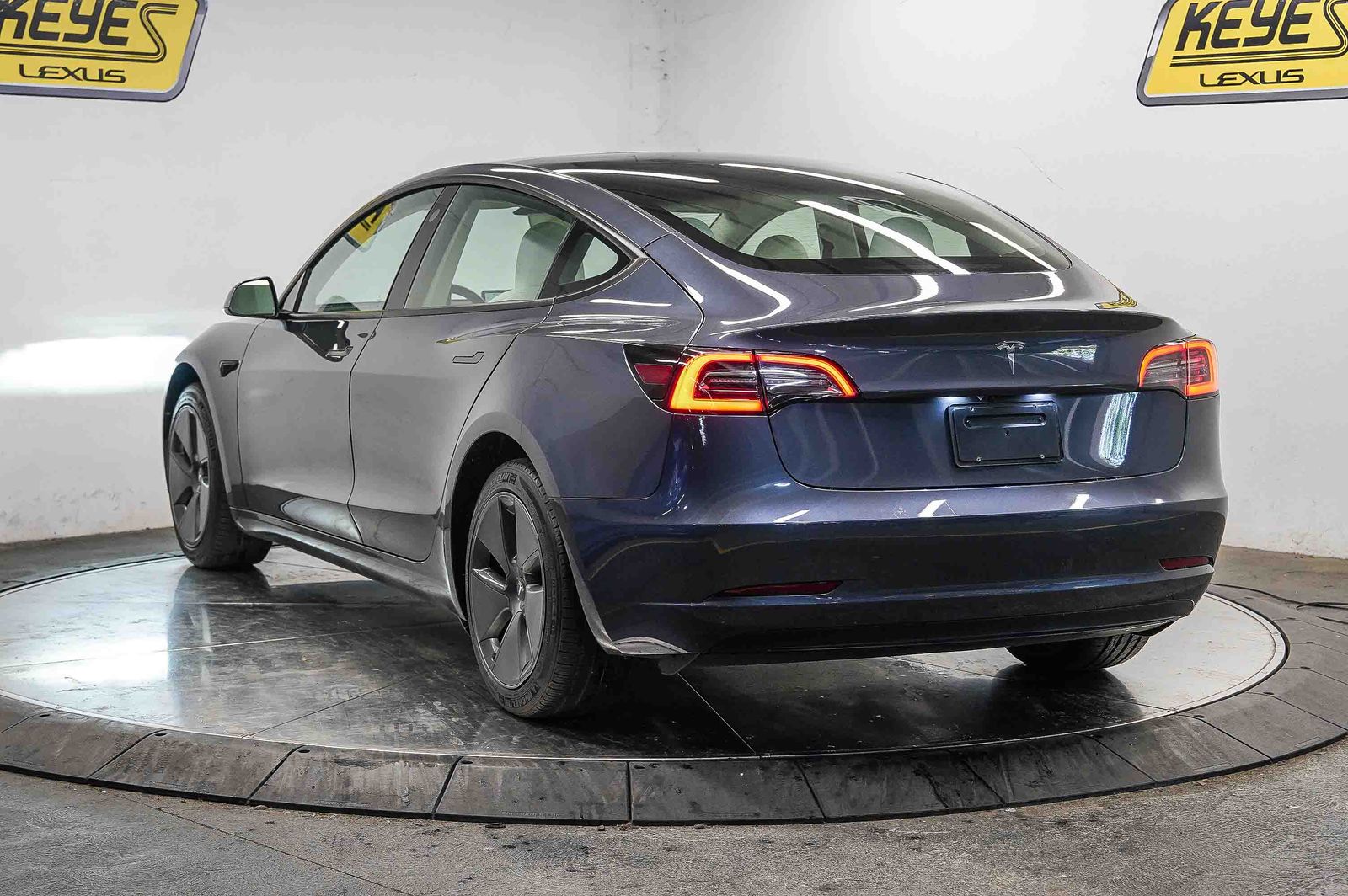 Thumbnail: 2023 Tesla Model 3 - 2
