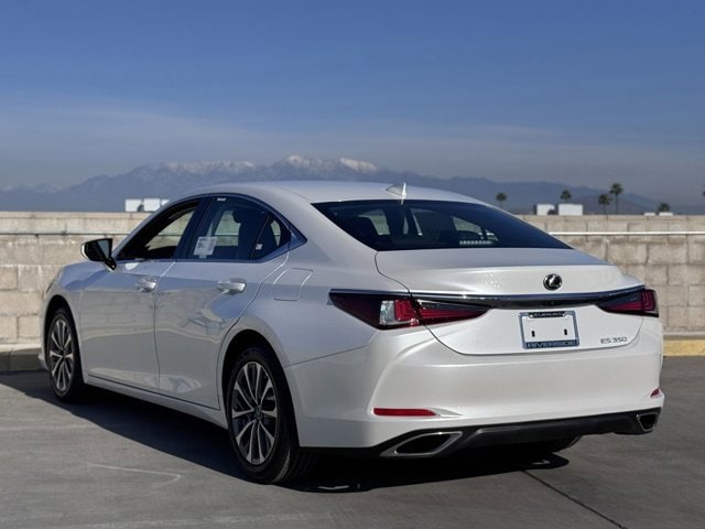 Thumbnail: 2025 Lexus ES - 10