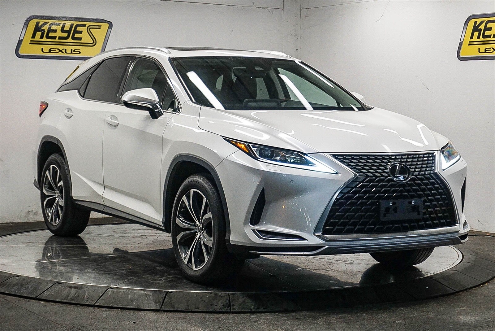 Thumbnail: 2022 Lexus RX - 5