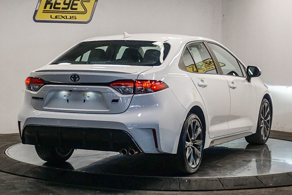 Used 2024 Toyota Corolla SE Sedan
