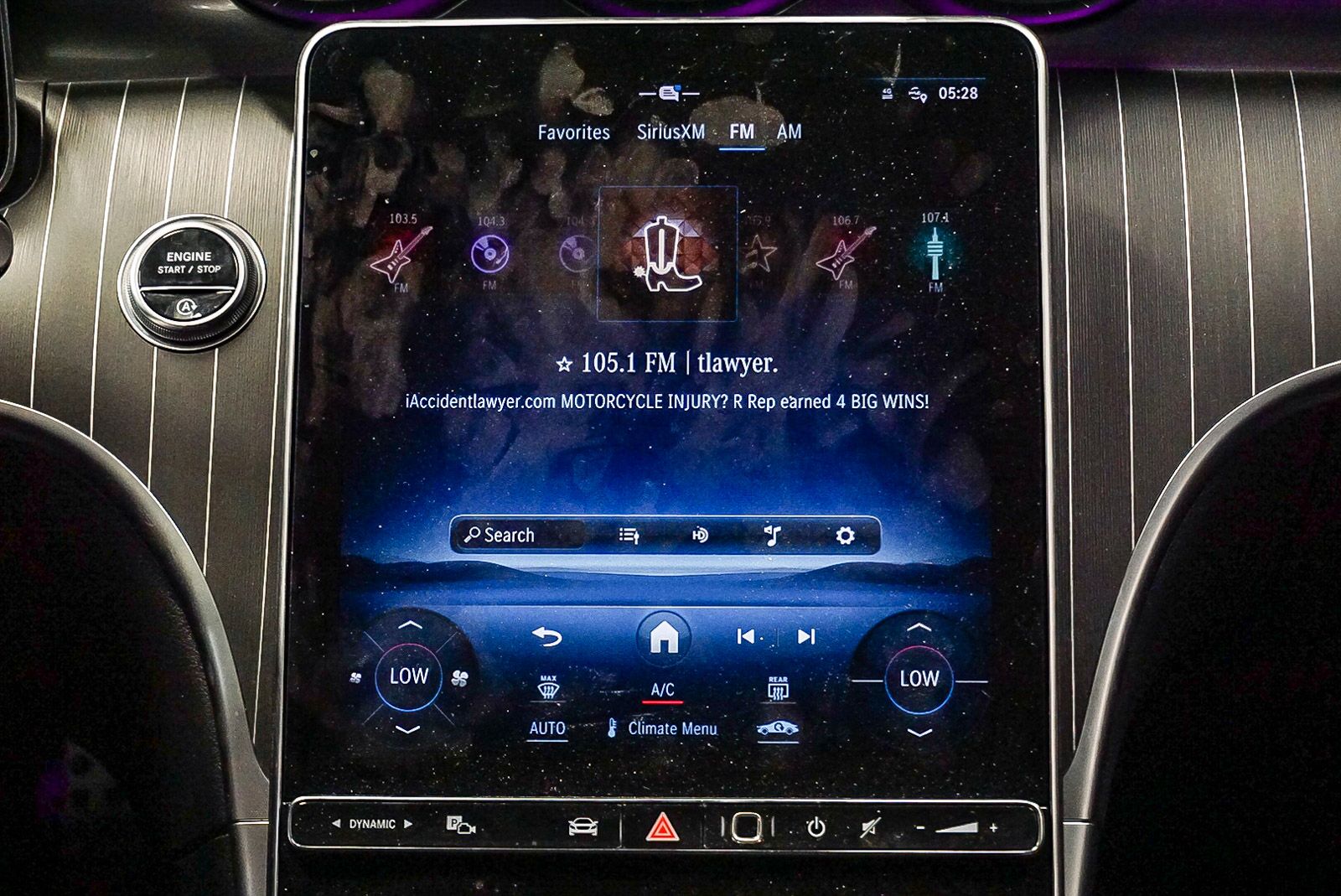 Thumbnail: 2023 Mercedes-Benz C-Class - 15