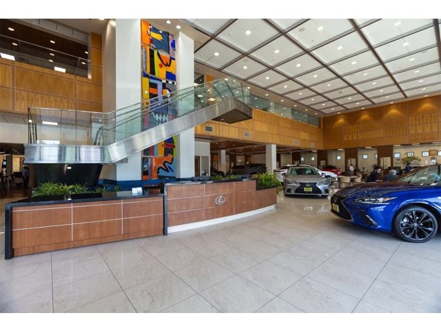 Thumbnail: 2025 Lexus ES - 45