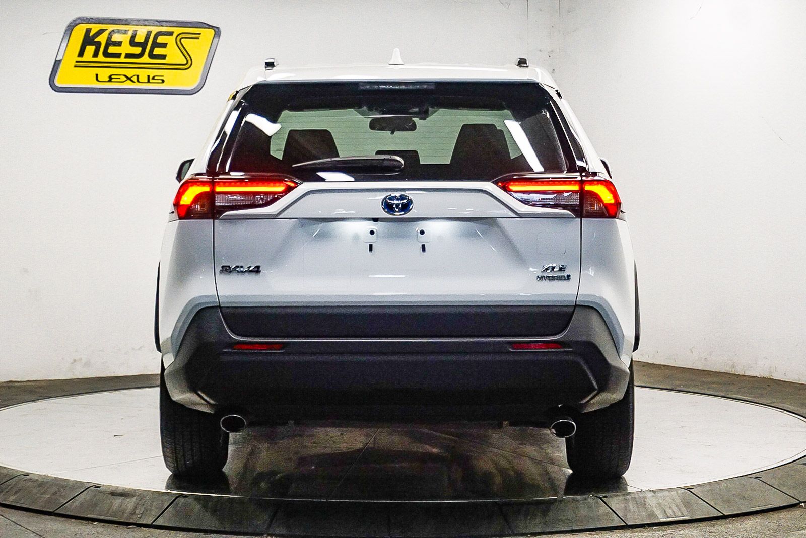 Thumbnail: 2024 Toyota RAV4 - 3