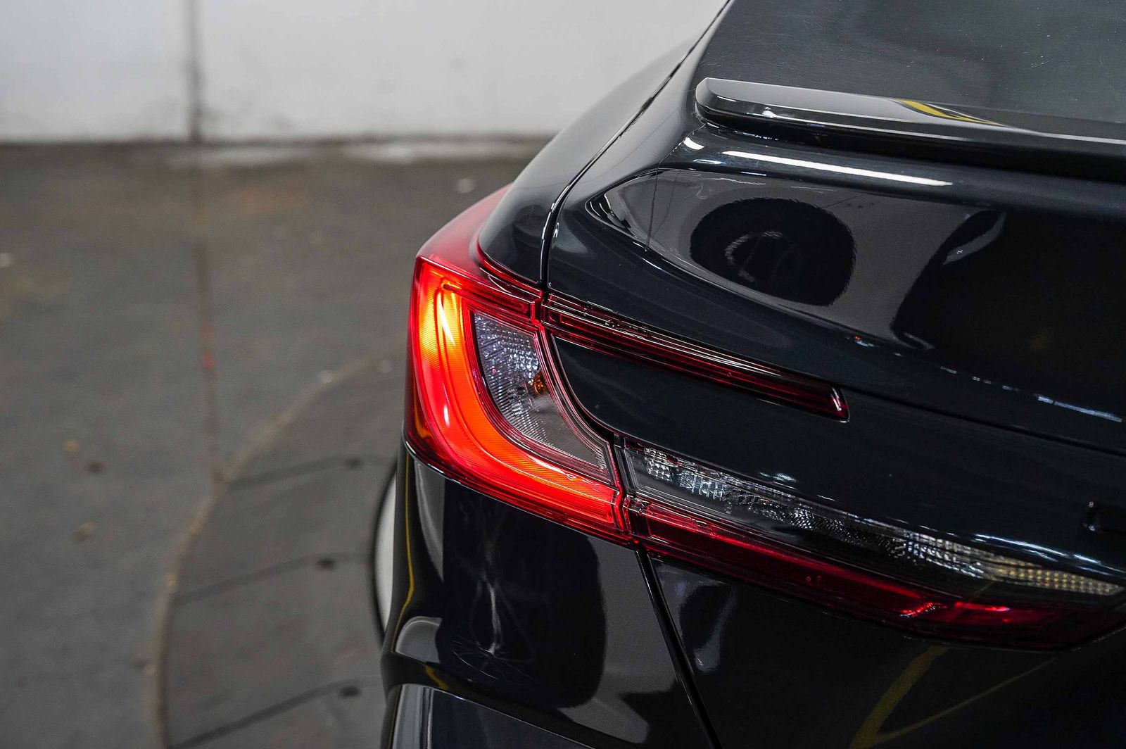 Thumbnail: 2025 Toyota Camry - 11