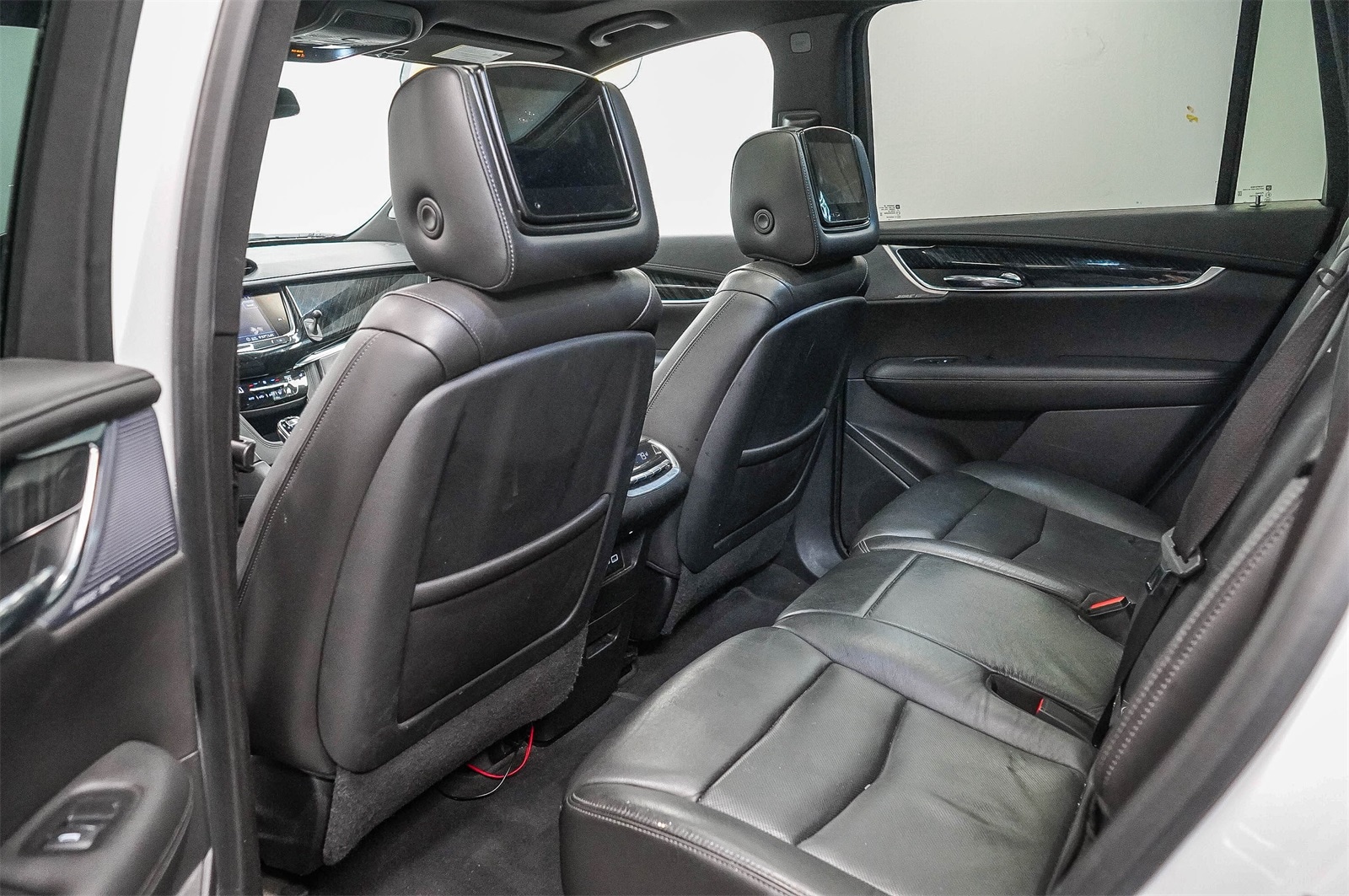 Thumbnail: 2020 Cadillac XT6 - 19