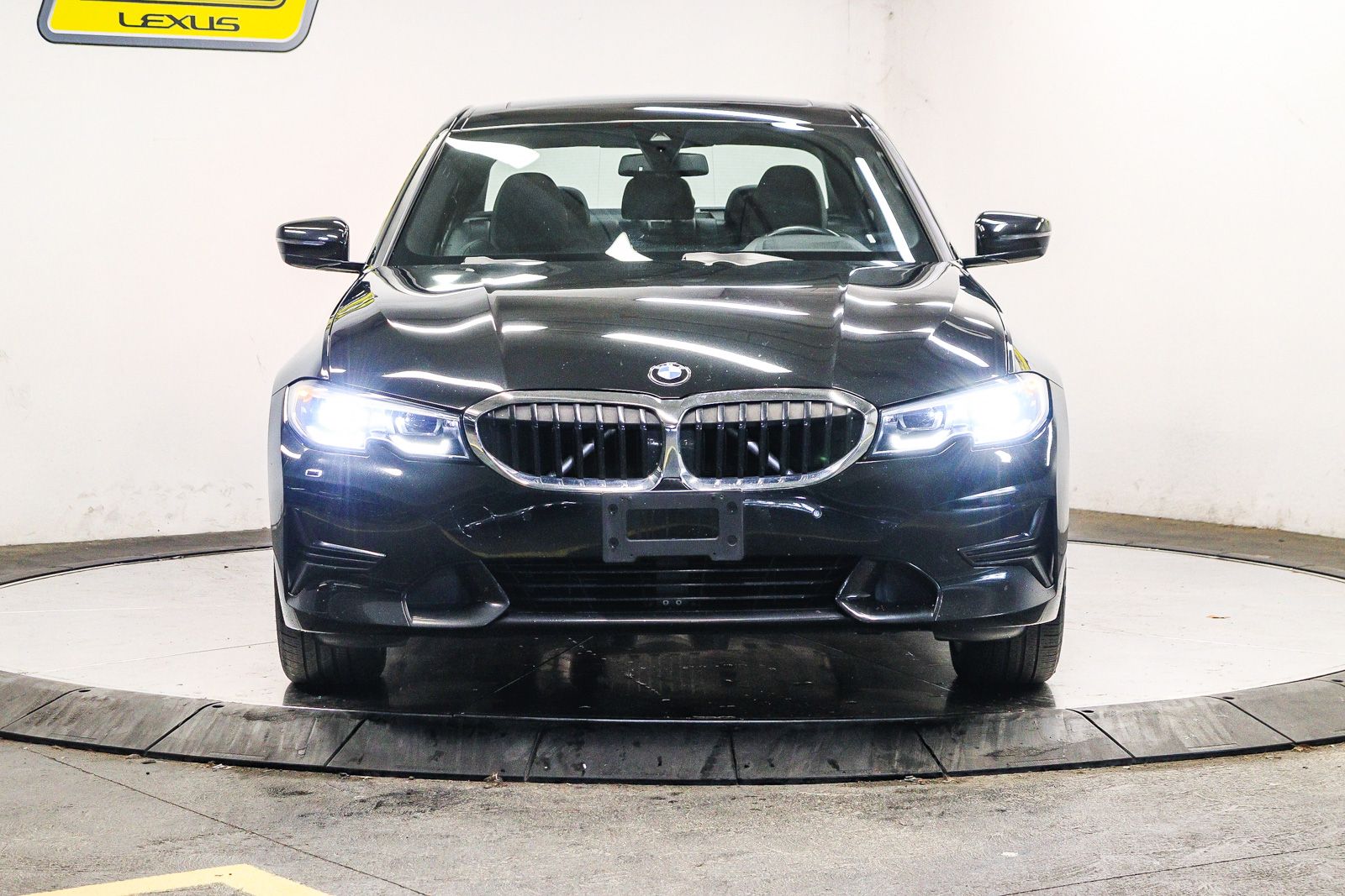 Thumbnail: 2019 BMW 3 Series - 6