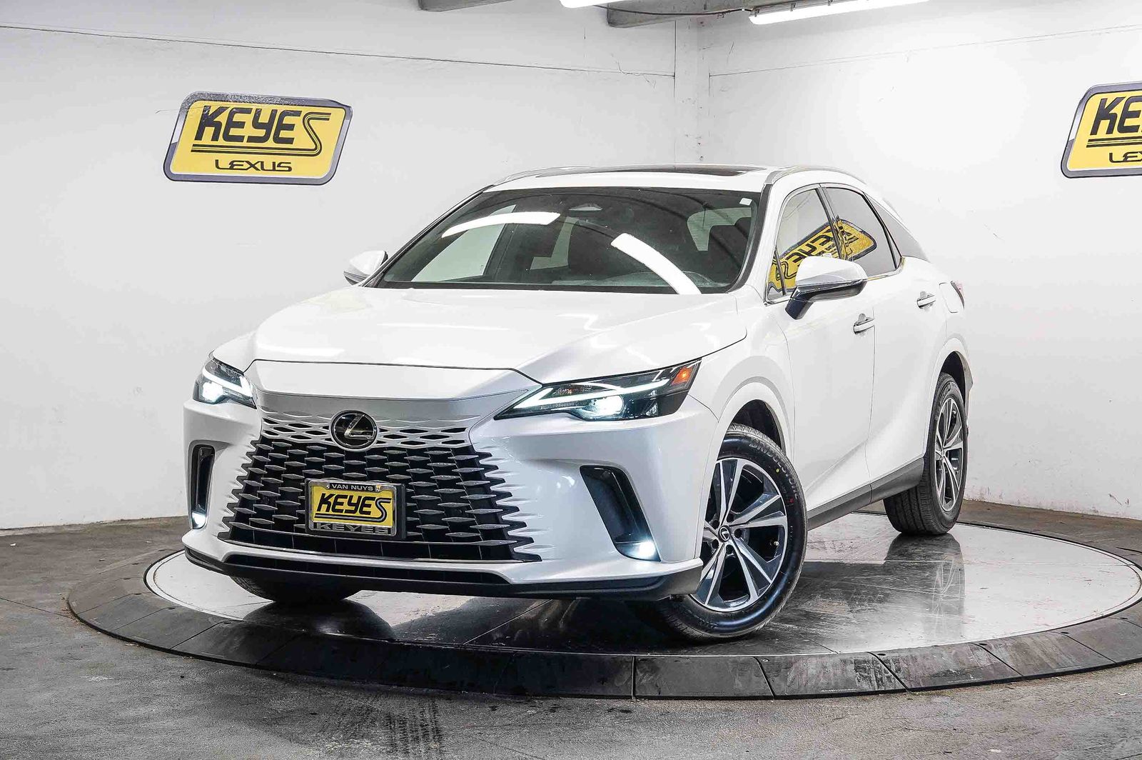 2024 Lexus RX 350 -
                  Van Nuys, CA