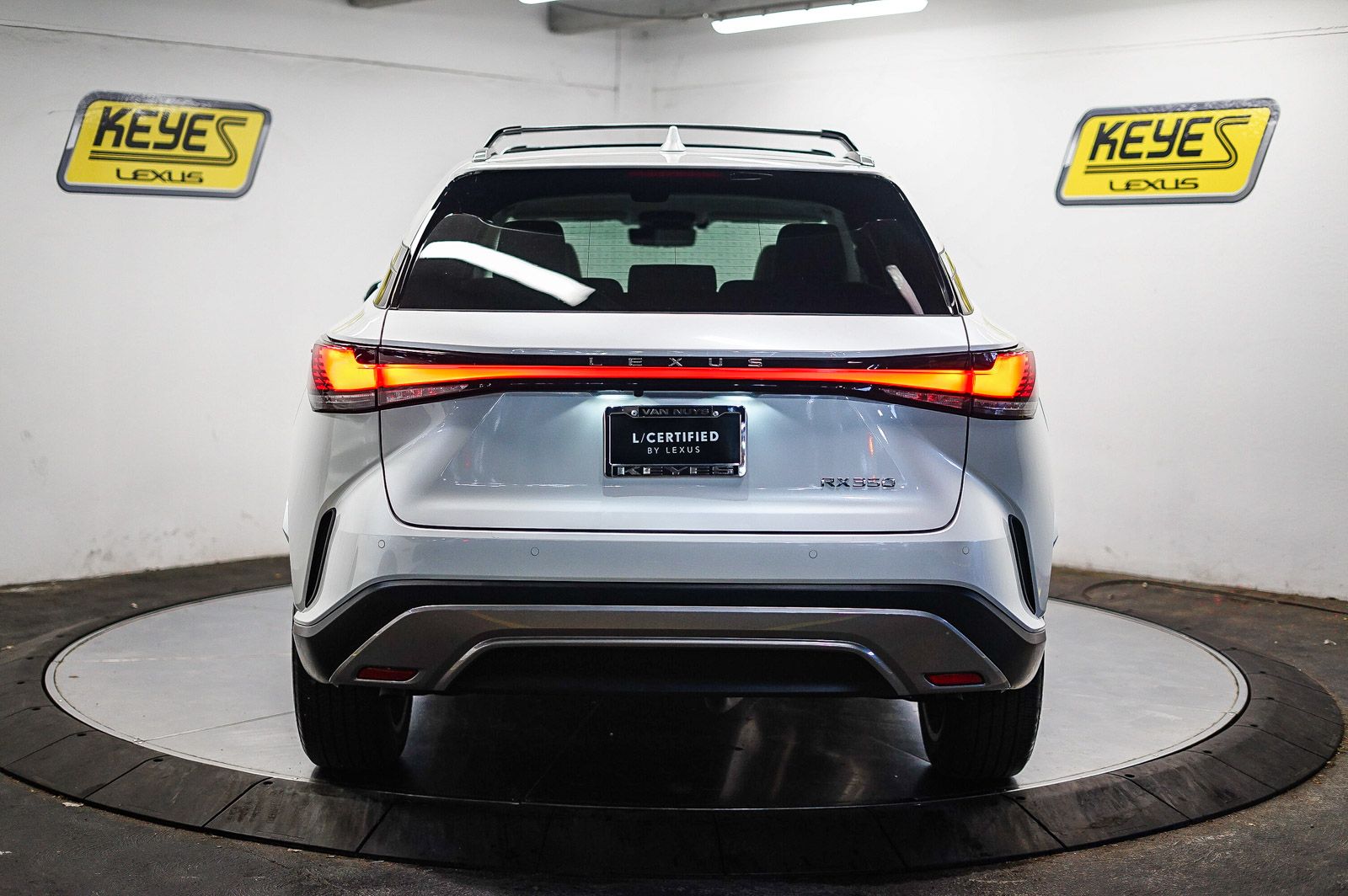 Thumbnail: 2024 Lexus RX - 3