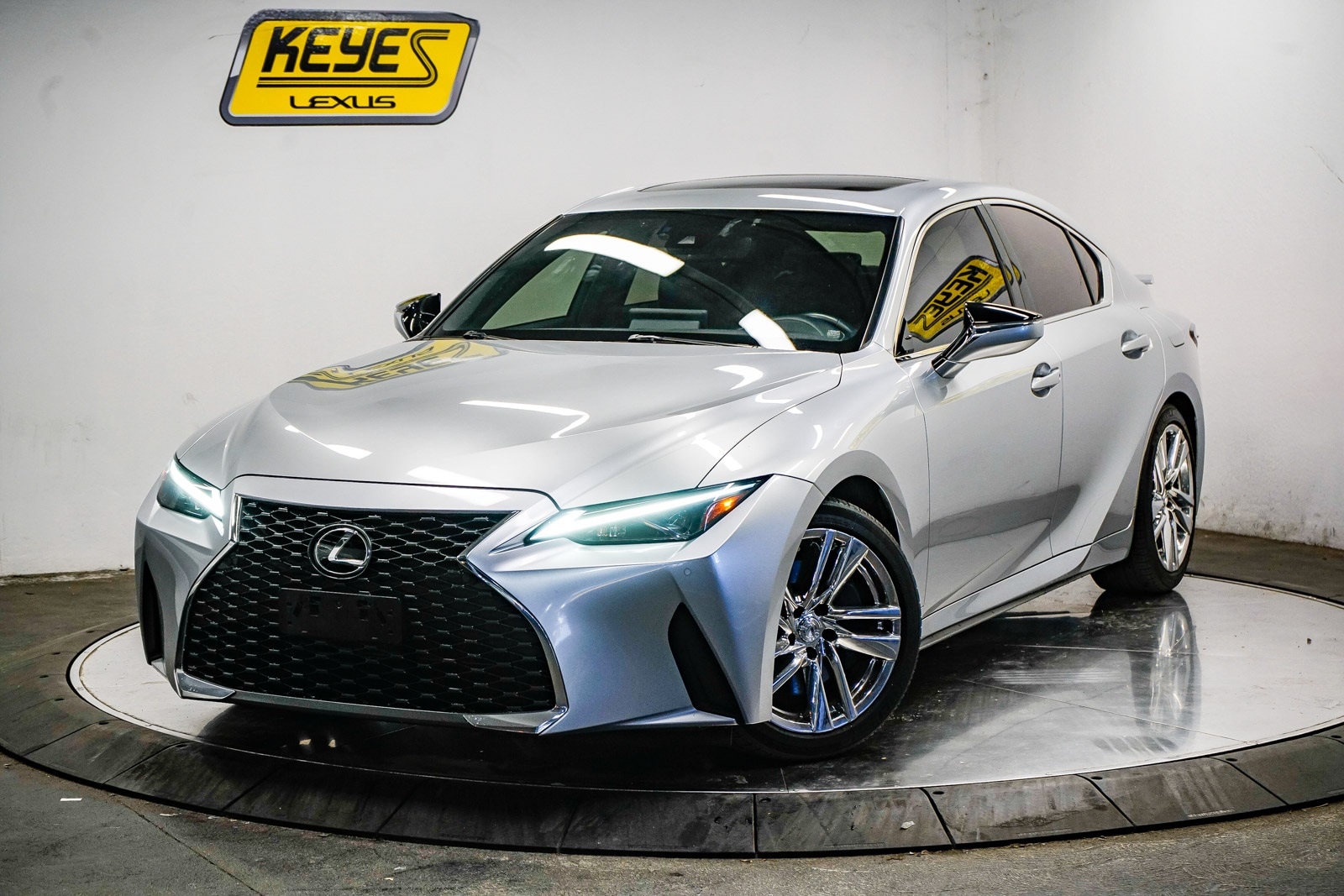 Thumbnail: 2021 Lexus IS - 1