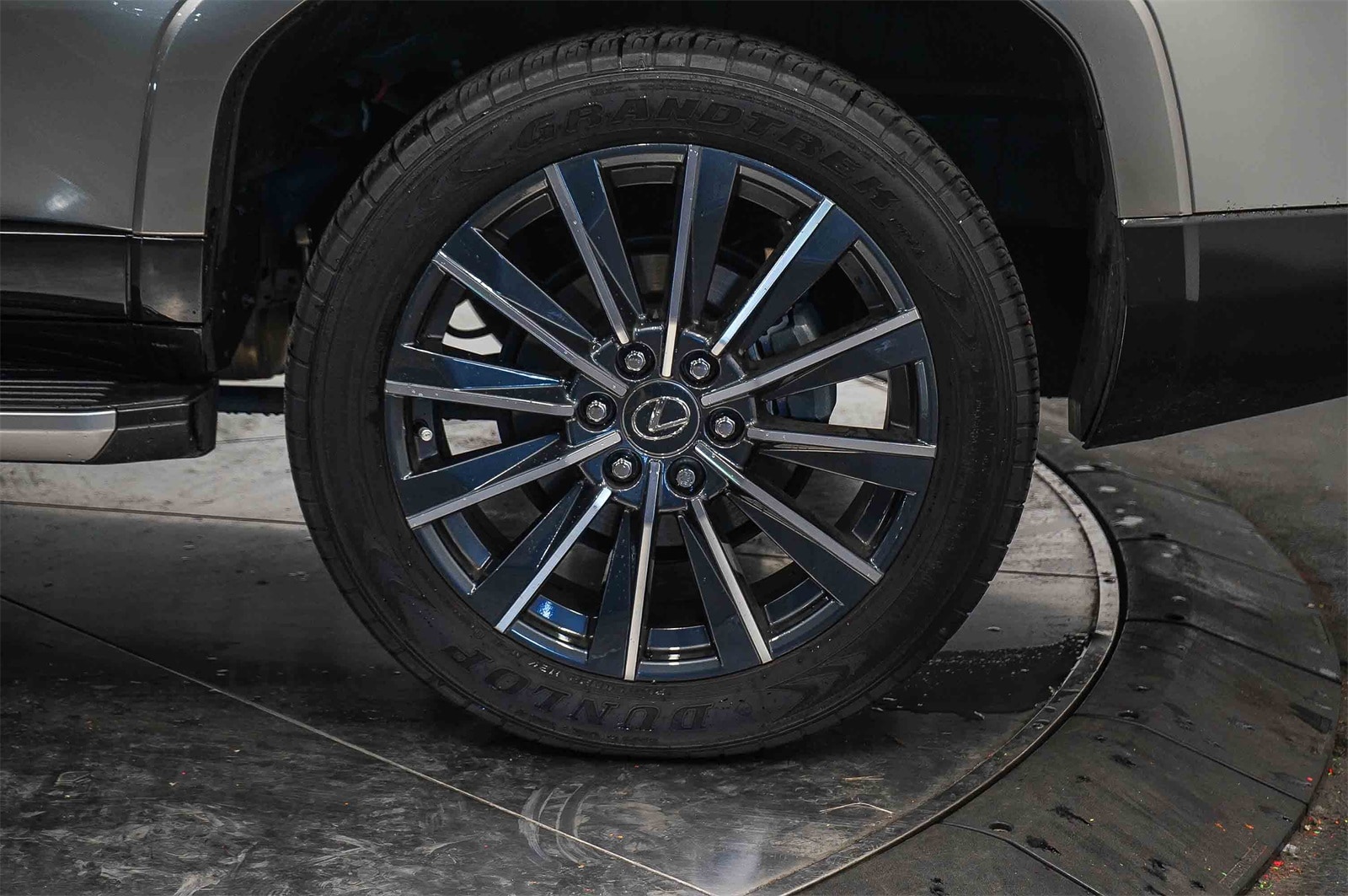 Thumbnail: 2024 Lexus GX - 10