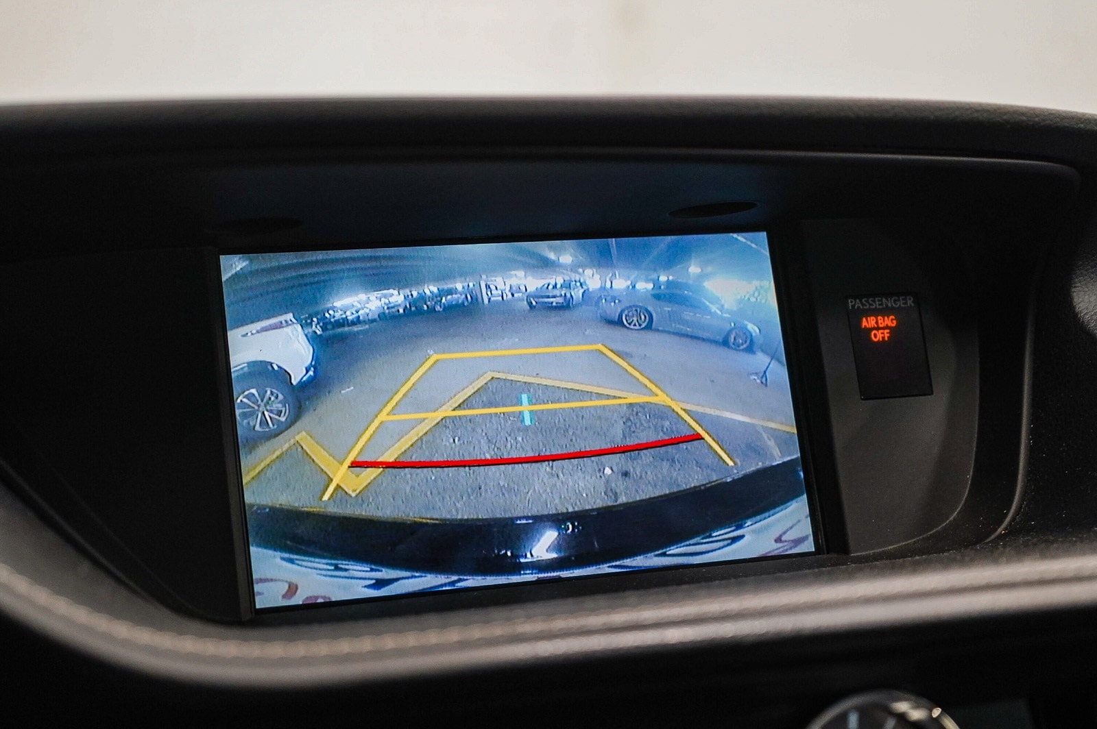 Thumbnail: 2016 Lexus ES - 26