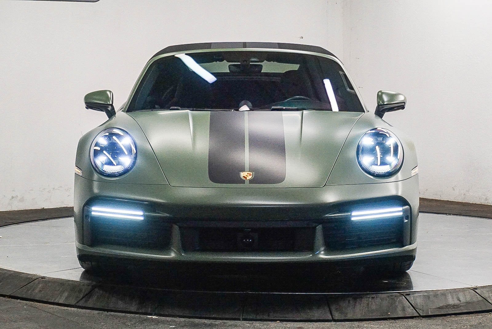 Thumbnail: 2021 Porsche 911 - 6