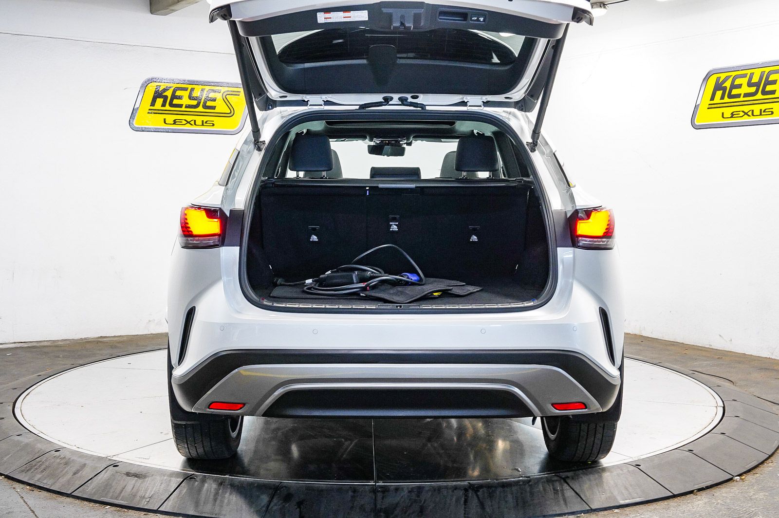 Thumbnail: 2025 Lexus RX - 27