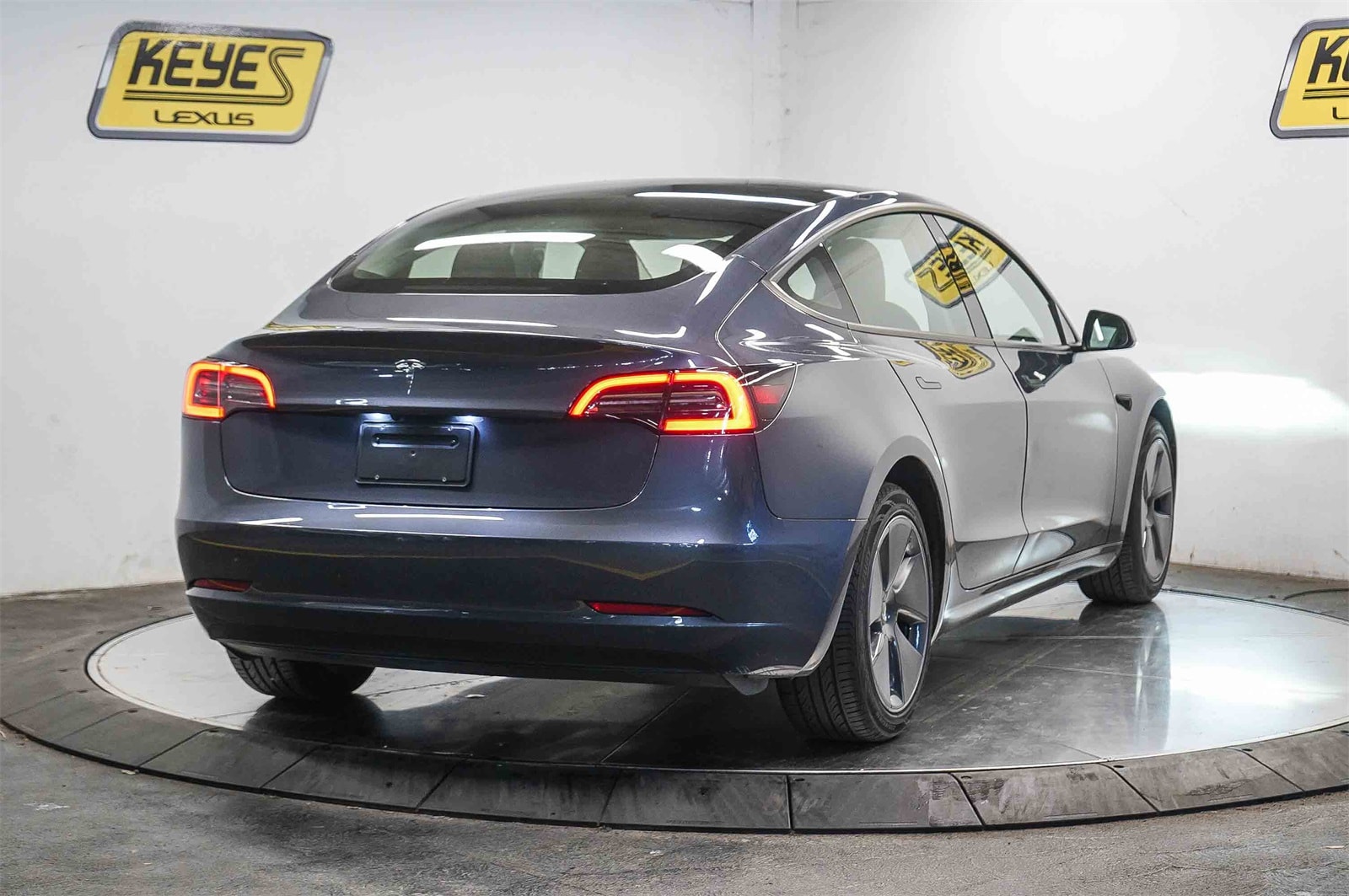 Thumbnail: 2023 Tesla Model 3 - 4