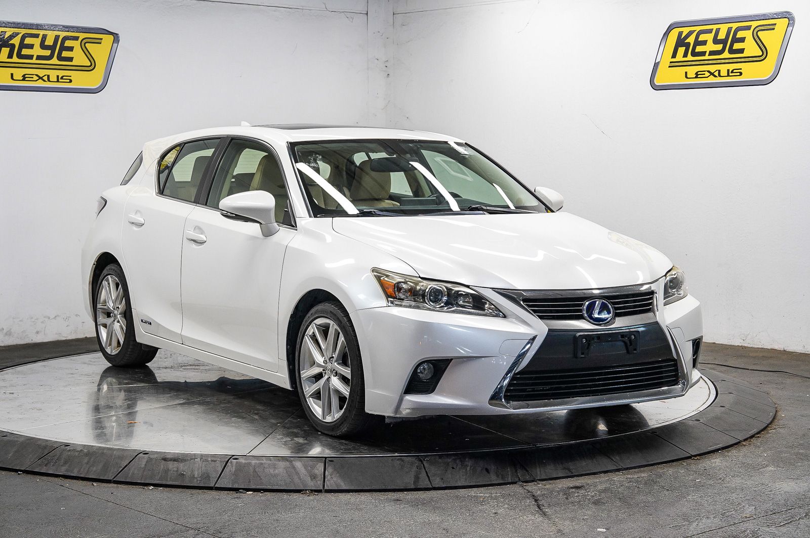Thumbnail: 2016 Lexus CT - 4