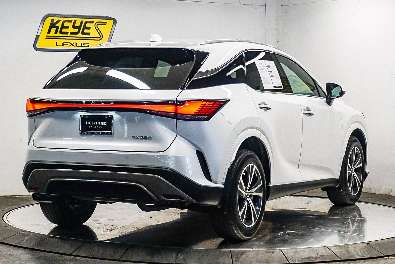 Thumbnail: 2024 Lexus RX - 4