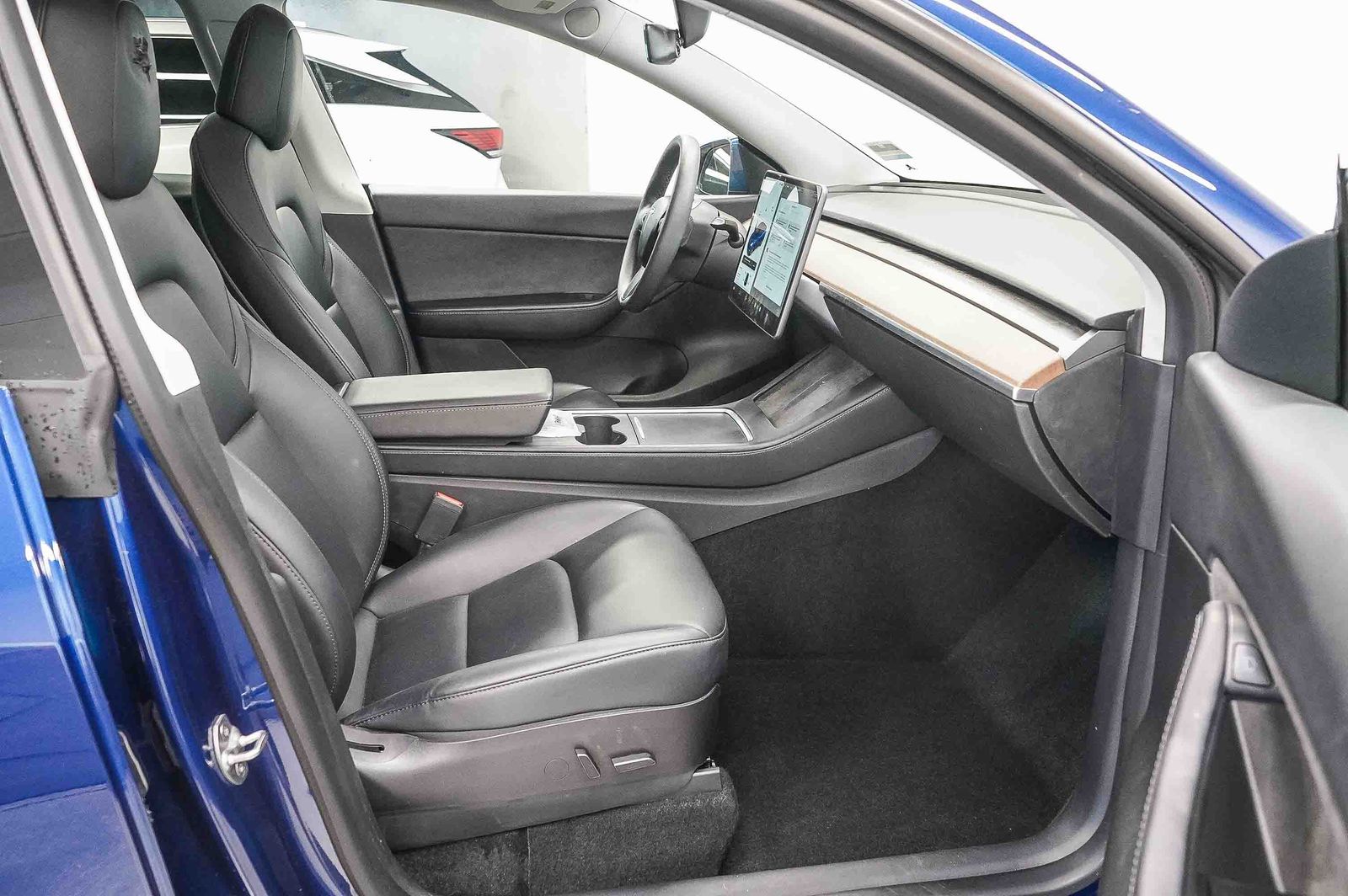 Thumbnail: 2021 Tesla Model Y - 16