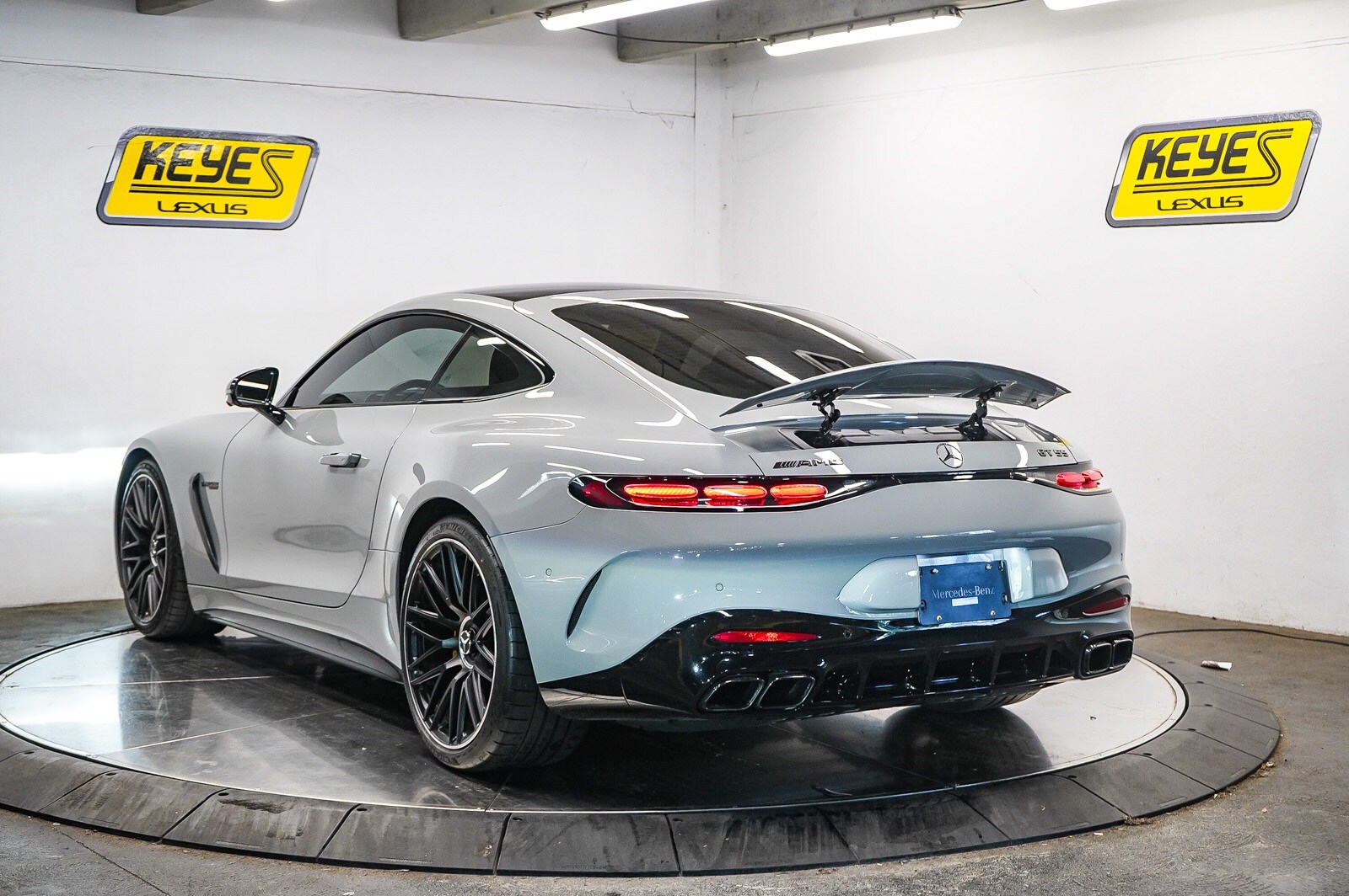 2025 Mercedes Benz AMG GT GT 55 photo 2