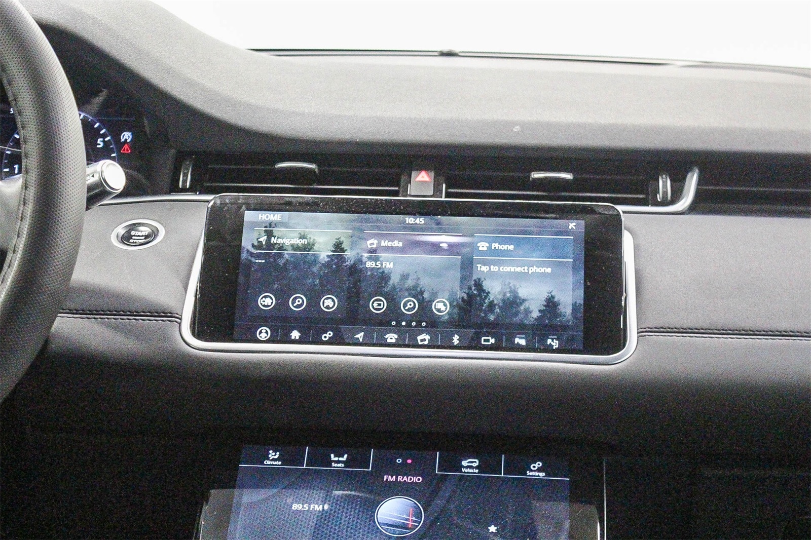 Thumbnail: 2020 Land Rover Range Rover Evoque - 15