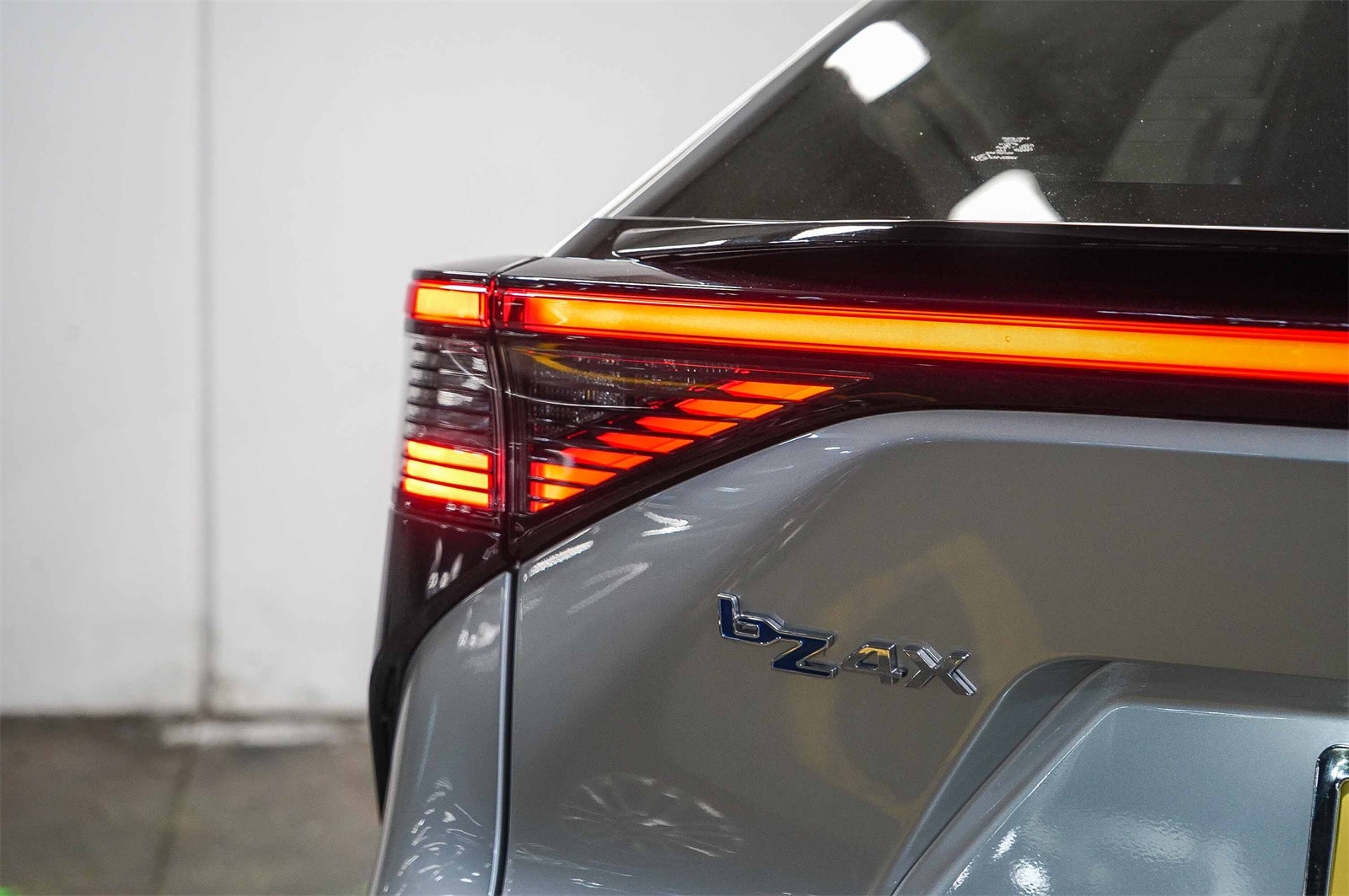 Thumbnail: 2024 Toyota bZ4X - 11