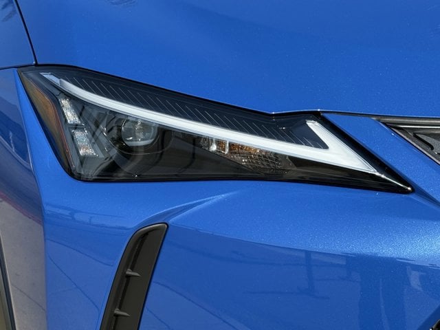 Thumbnail: 2025 Lexus UX - 4