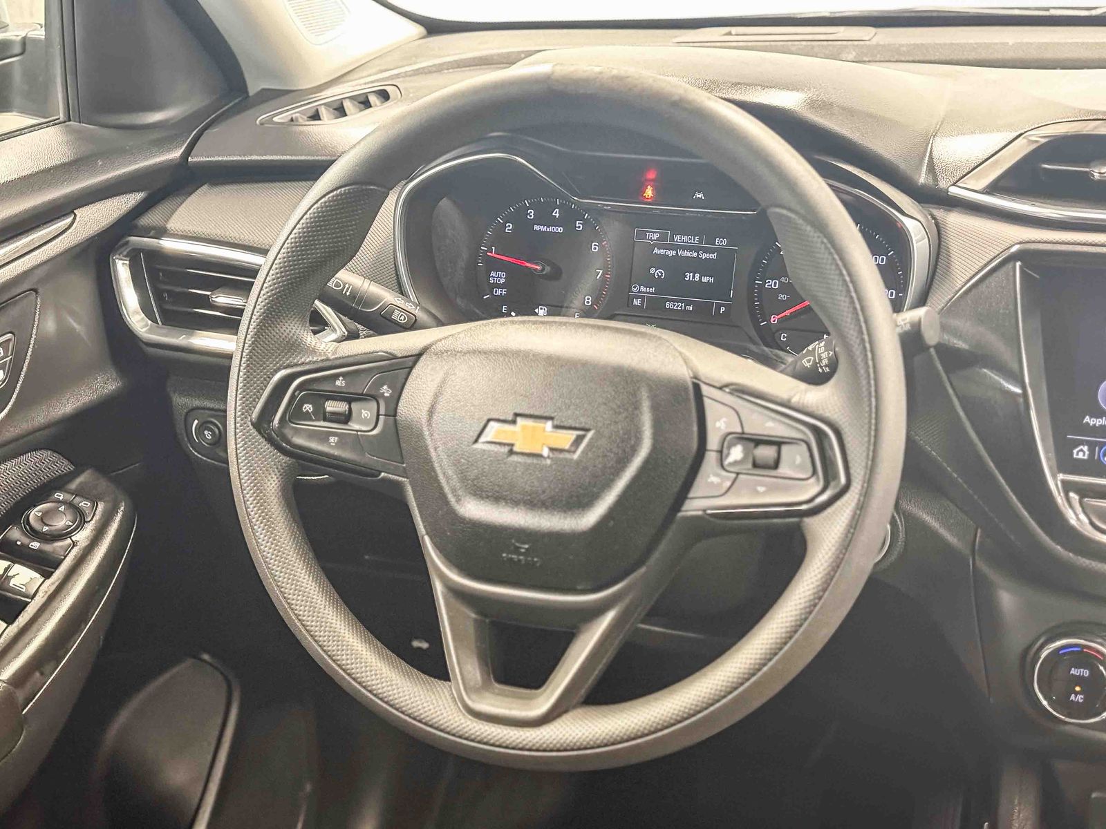 Thumbnail: 2021 Chevrolet TrailBlazer - 16