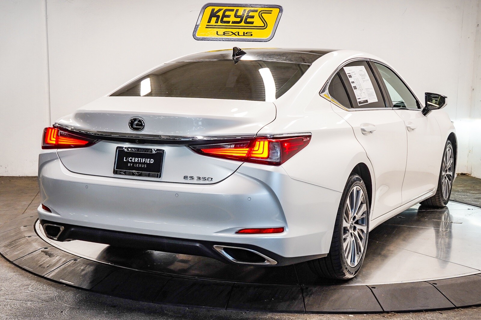 2020 Lexus ES 350 Premium photo 4