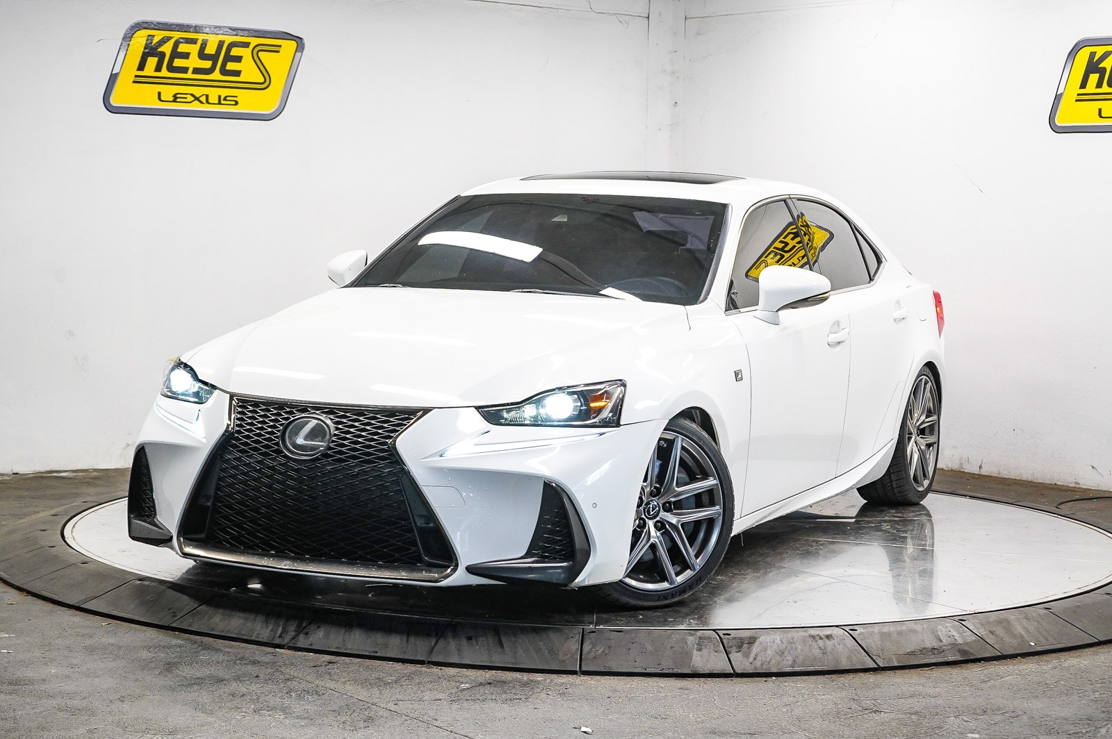 Thumbnail: 2019 Lexus IS - 1