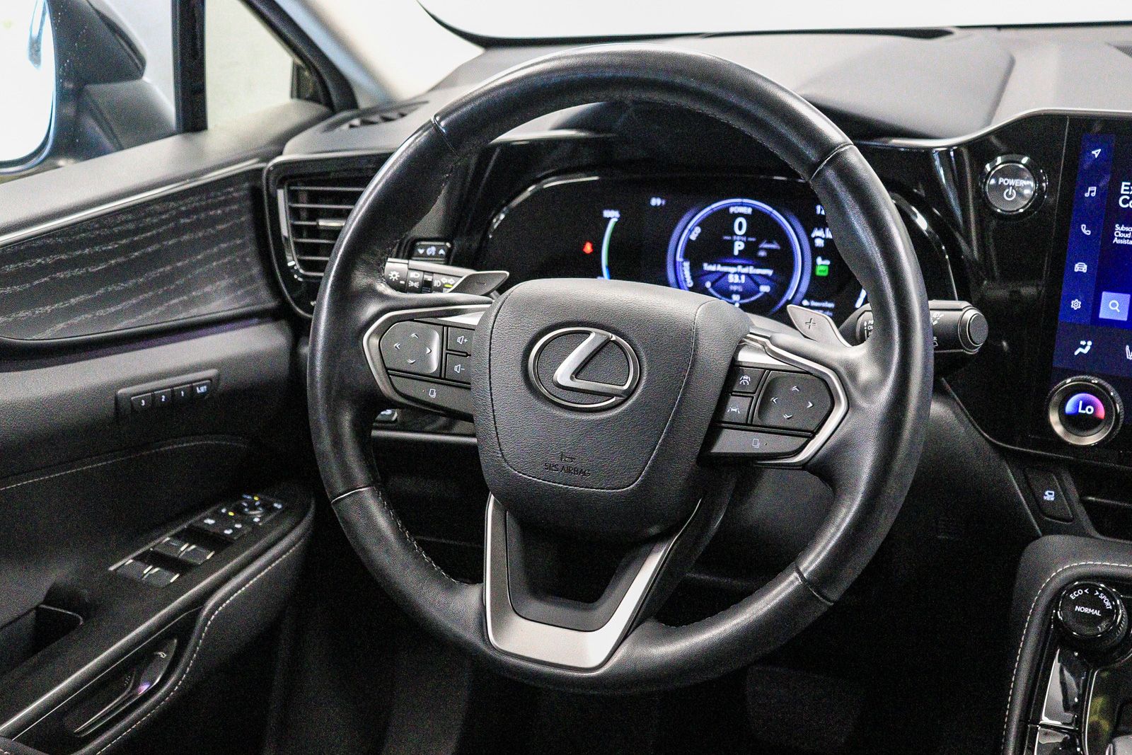 Thumbnail: 2024 Lexus ES - 15