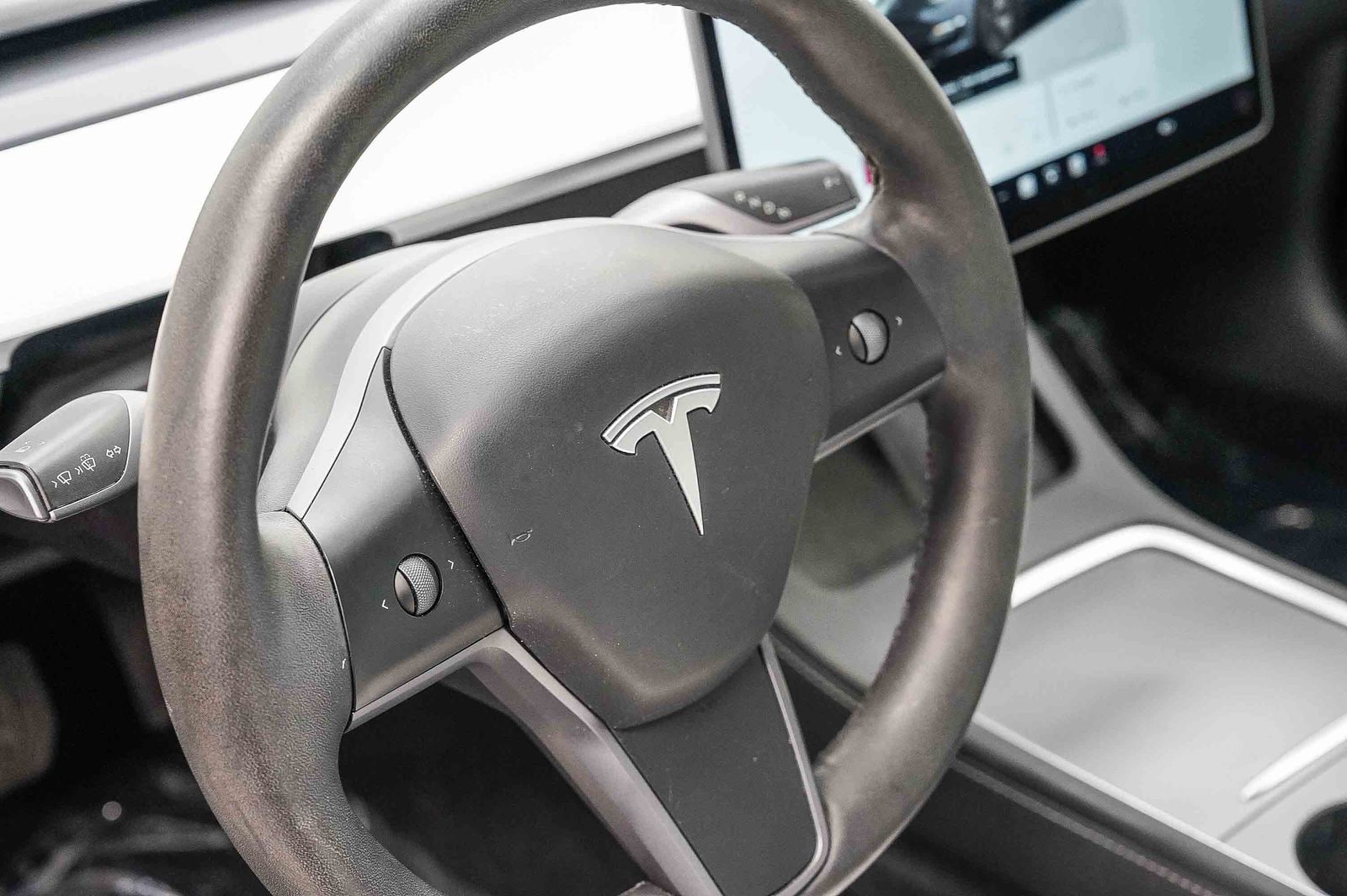Thumbnail: 2023 Tesla Model 3 - 20