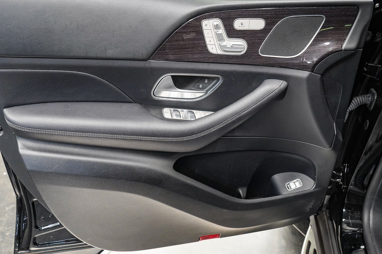 Thumbnail: 2020 Mercedes-Benz GLE - 22