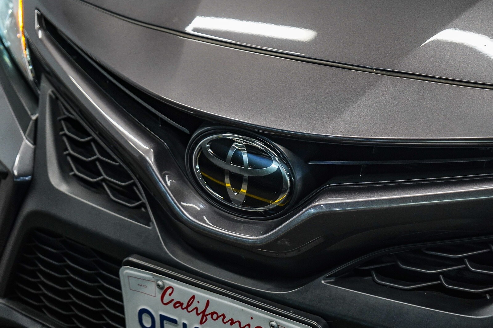 Thumbnail: 2023 Toyota Camry - 8