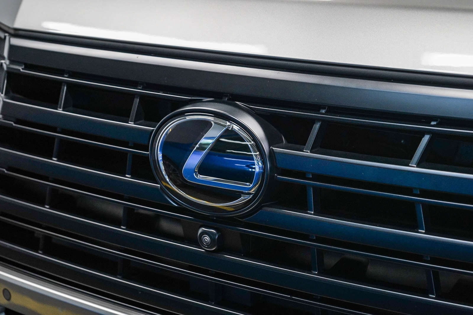 Thumbnail: 2025 Lexus GX - 8