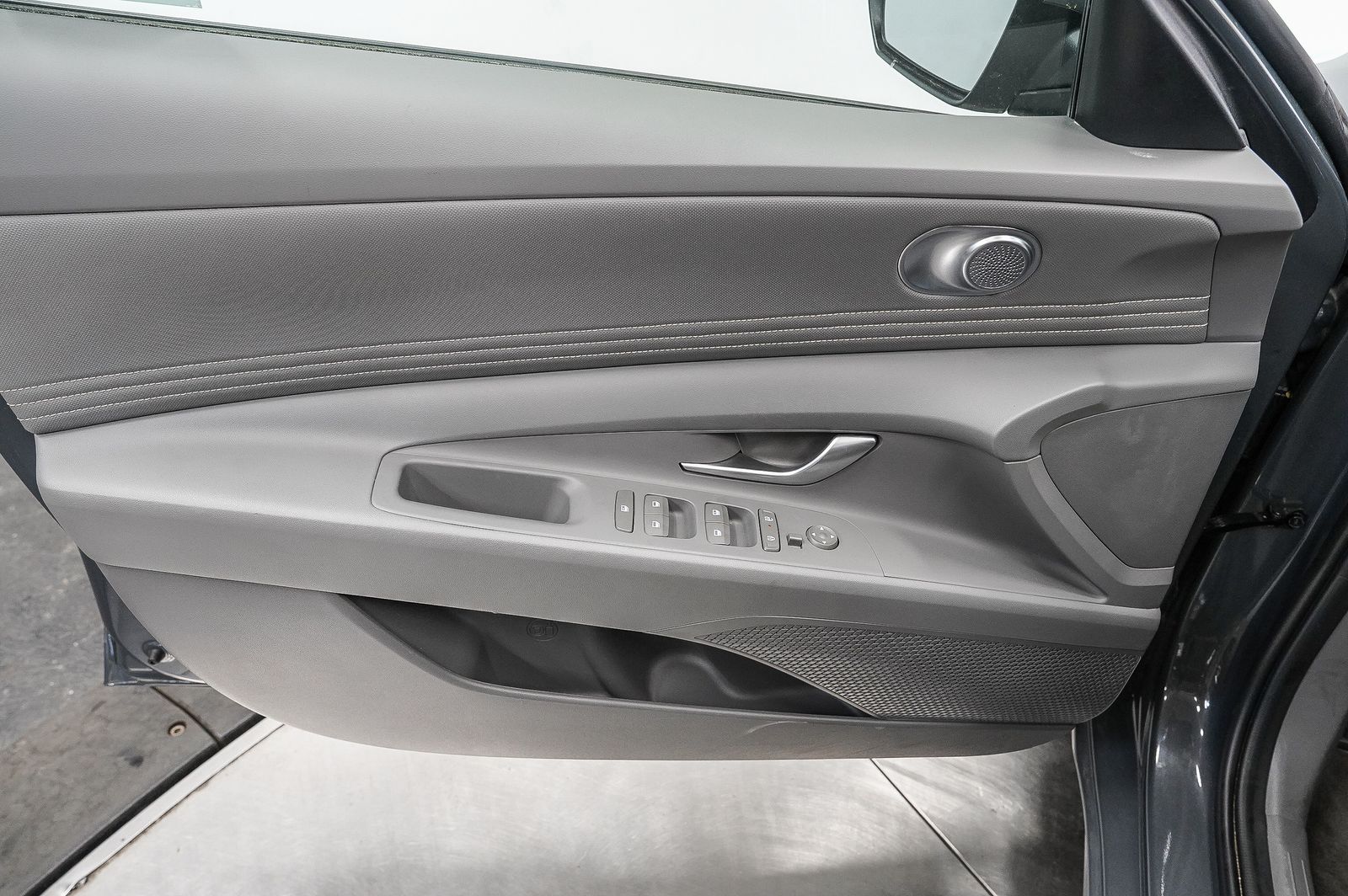 Thumbnail: 2025 Hyundai Elantra - 22