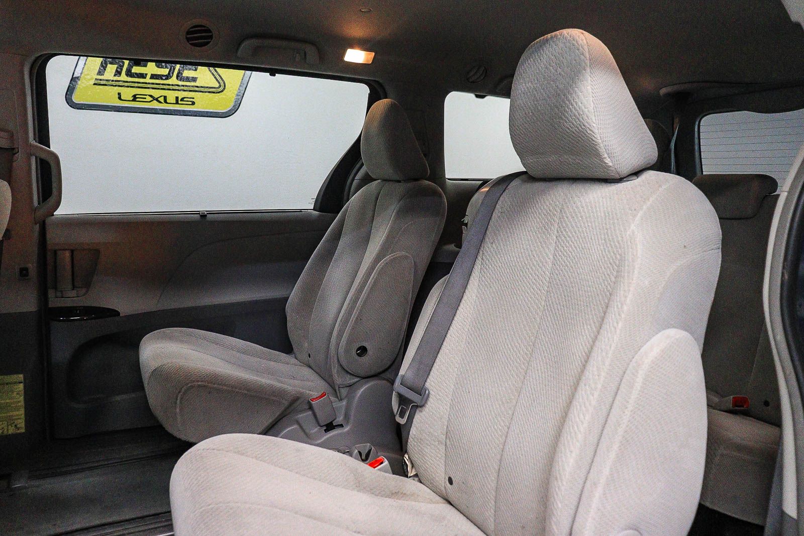 Thumbnail: 2014 Toyota Sienna - 18